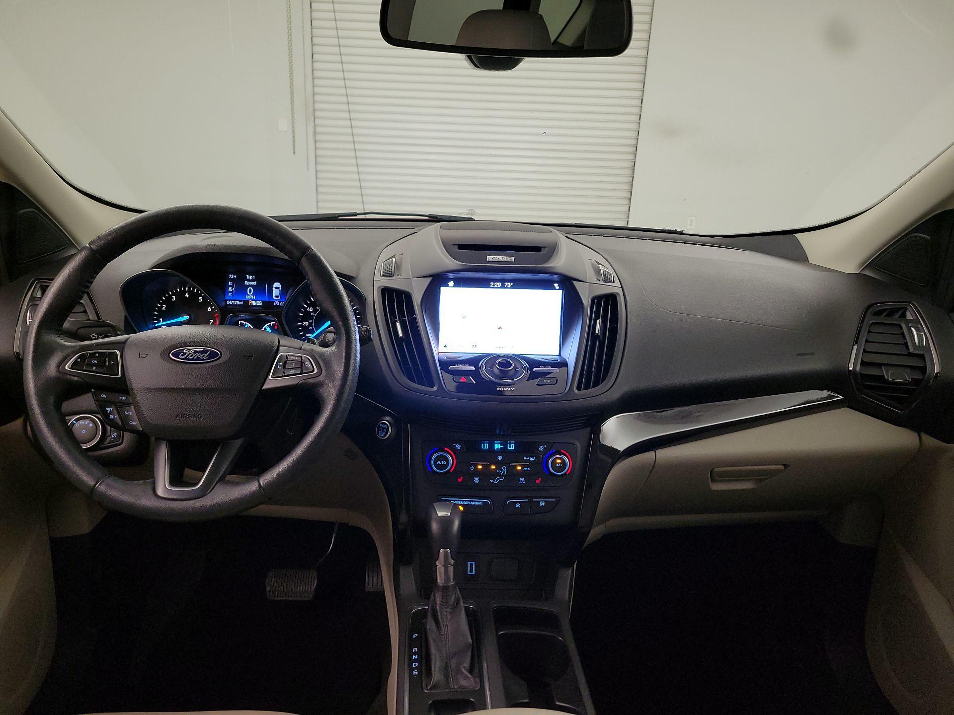 Thumbnail: 2017 Ford Escape - 9