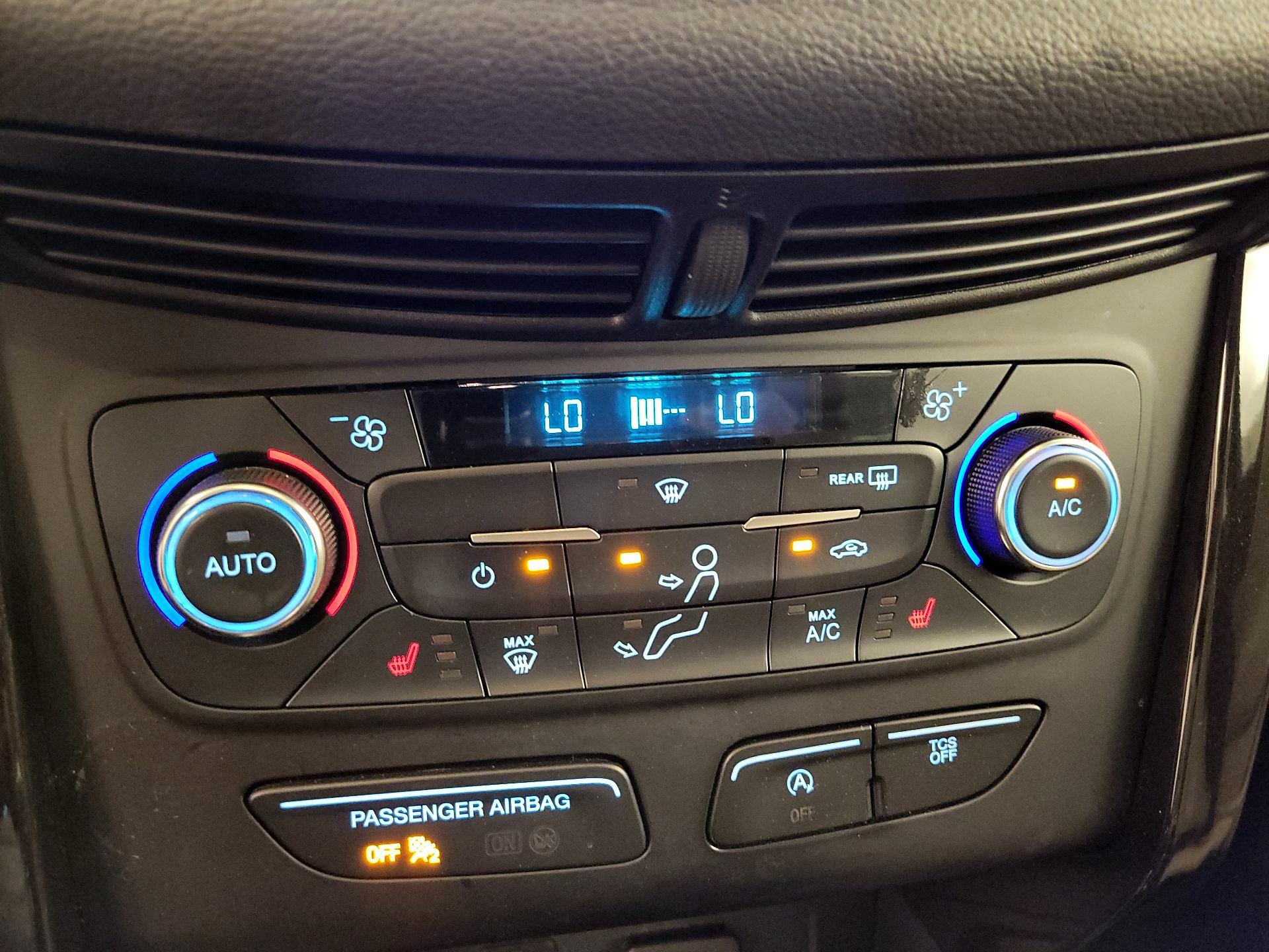 Thumbnail: 2017 Ford Escape - 17