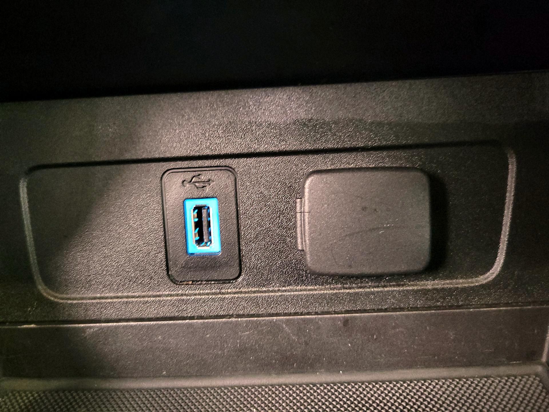 Thumbnail: 2017 Ford Escape - 19