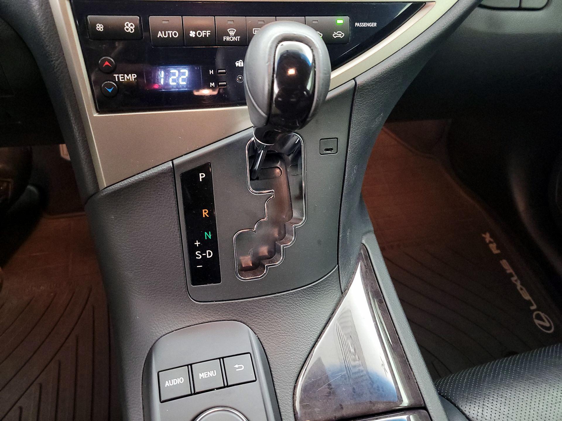 Thumbnail: 2015 Lexus RX - 17