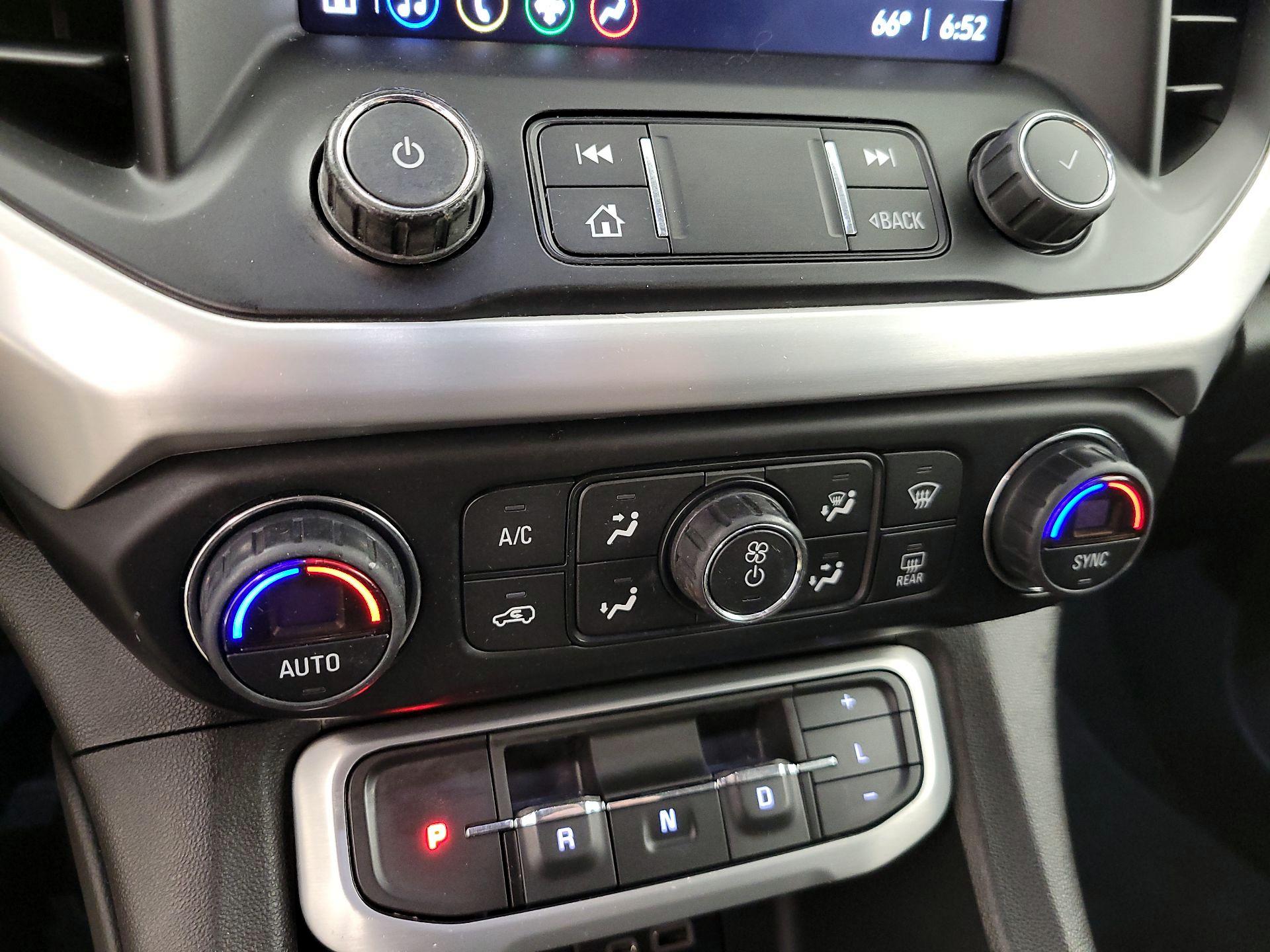 Thumbnail: 2021 GMC Acadia - 17