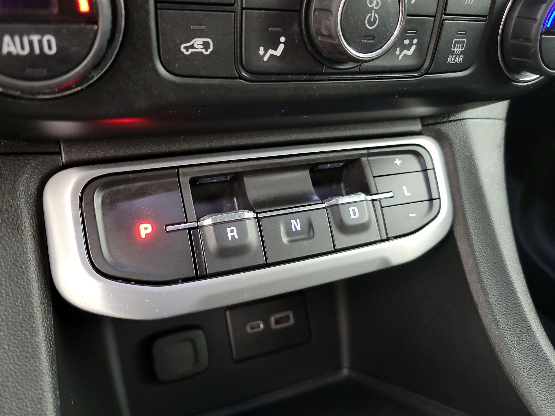 Thumbnail: 2021 GMC Acadia - 18