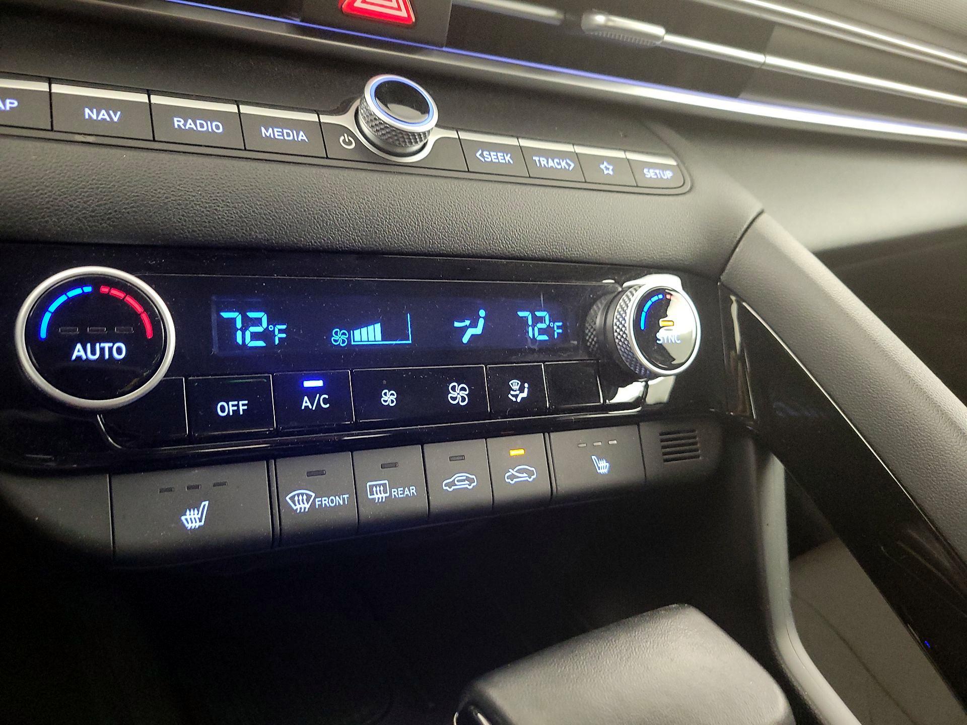 Thumbnail: 2025 Hyundai Elantra - 17