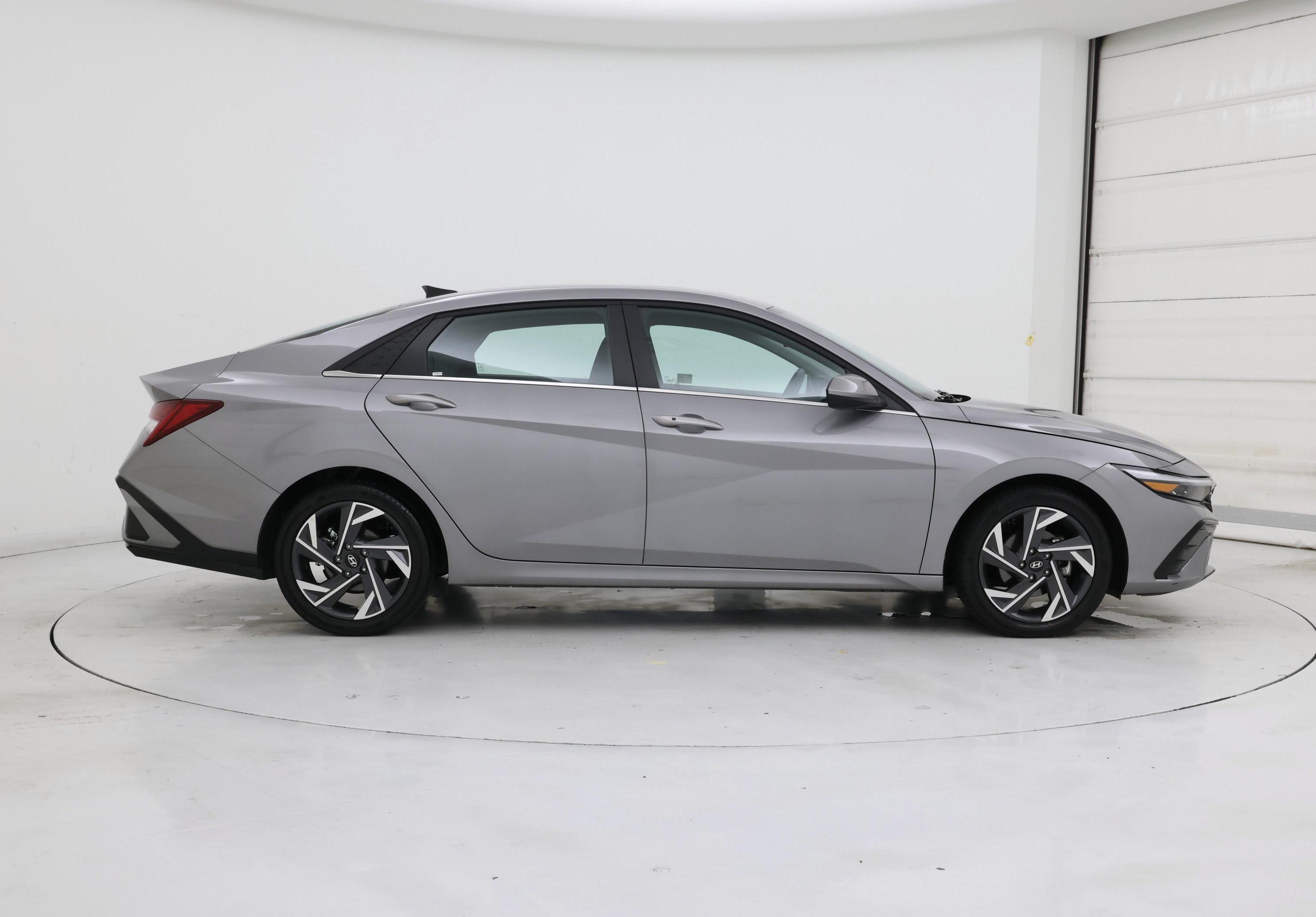 Thumbnail: 2025 Hyundai Elantra - 7