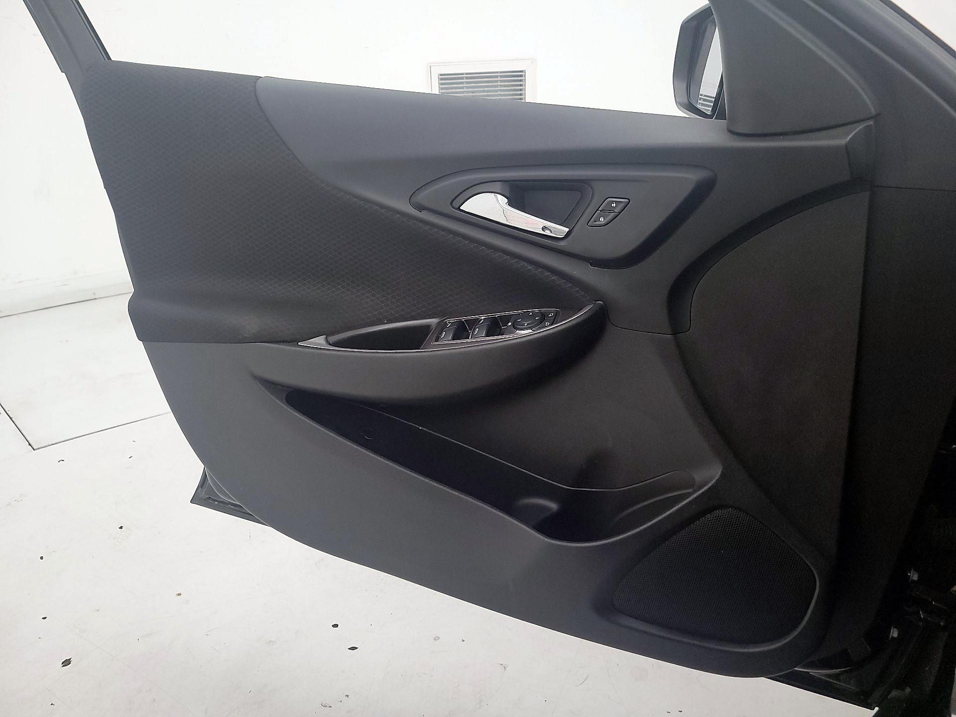 Thumbnail: 2023 Chevrolet Malibu - 12