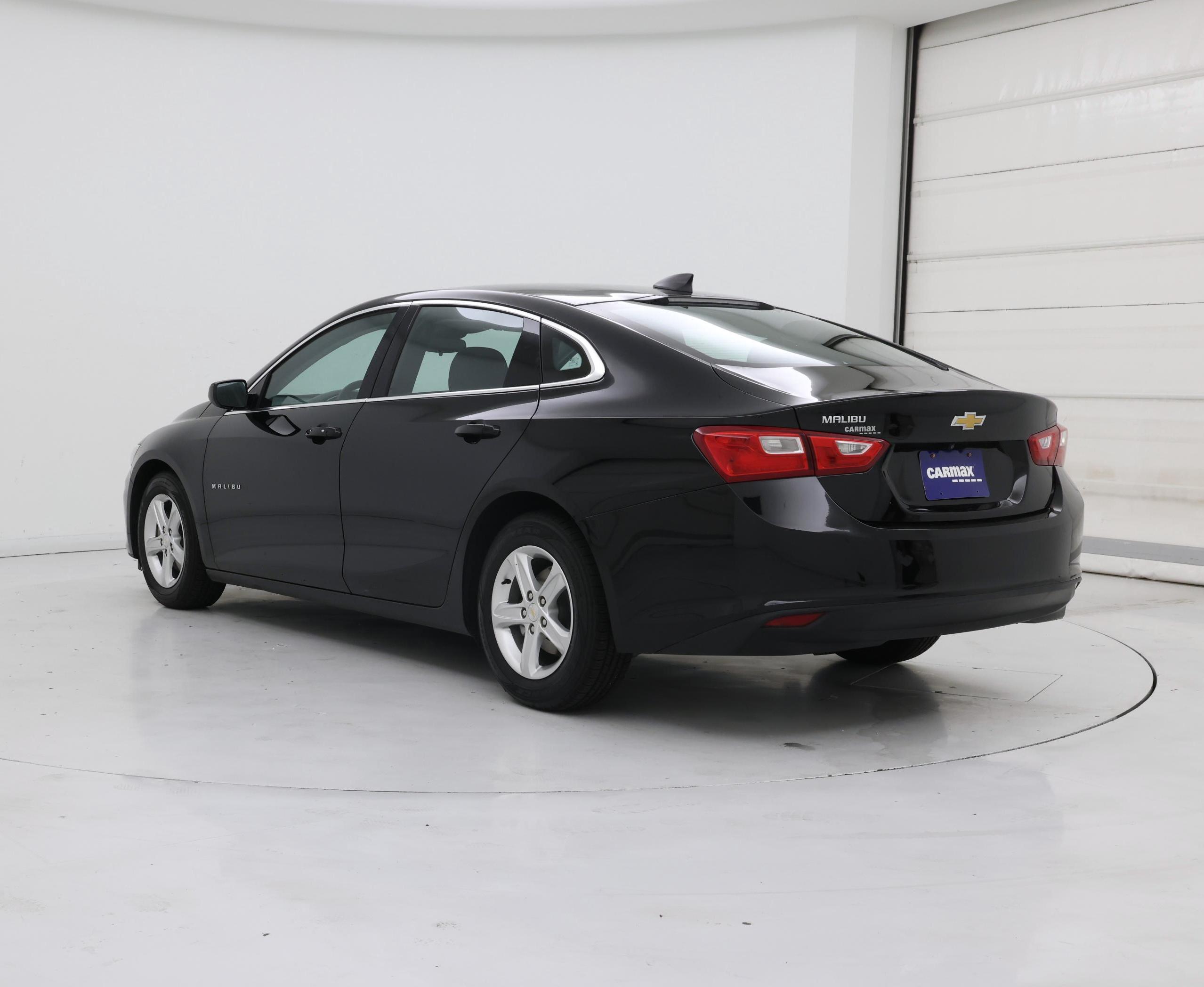 Thumbnail: 2023 Chevrolet Malibu - 2