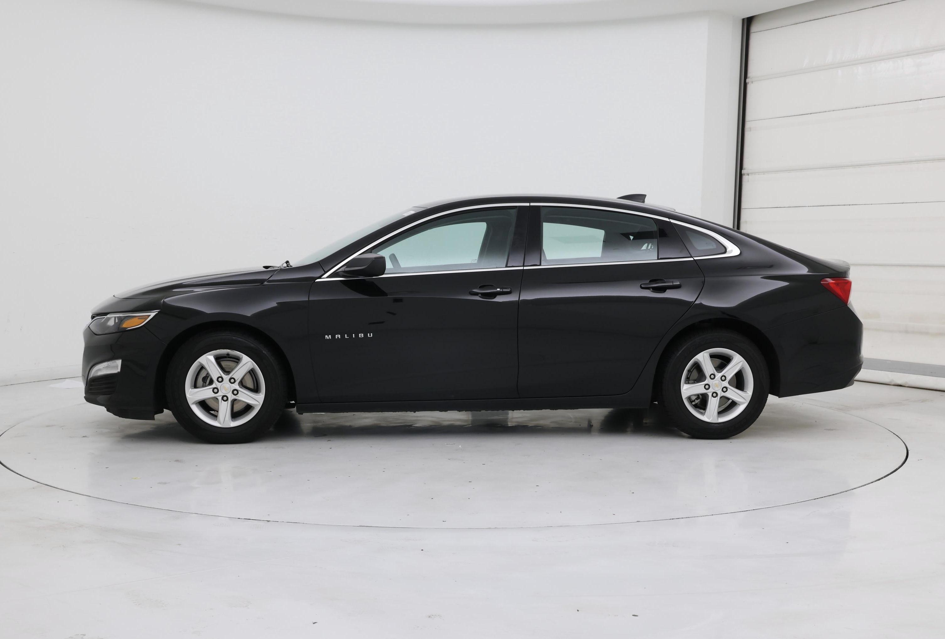 Thumbnail: 2023 Chevrolet Malibu - 3