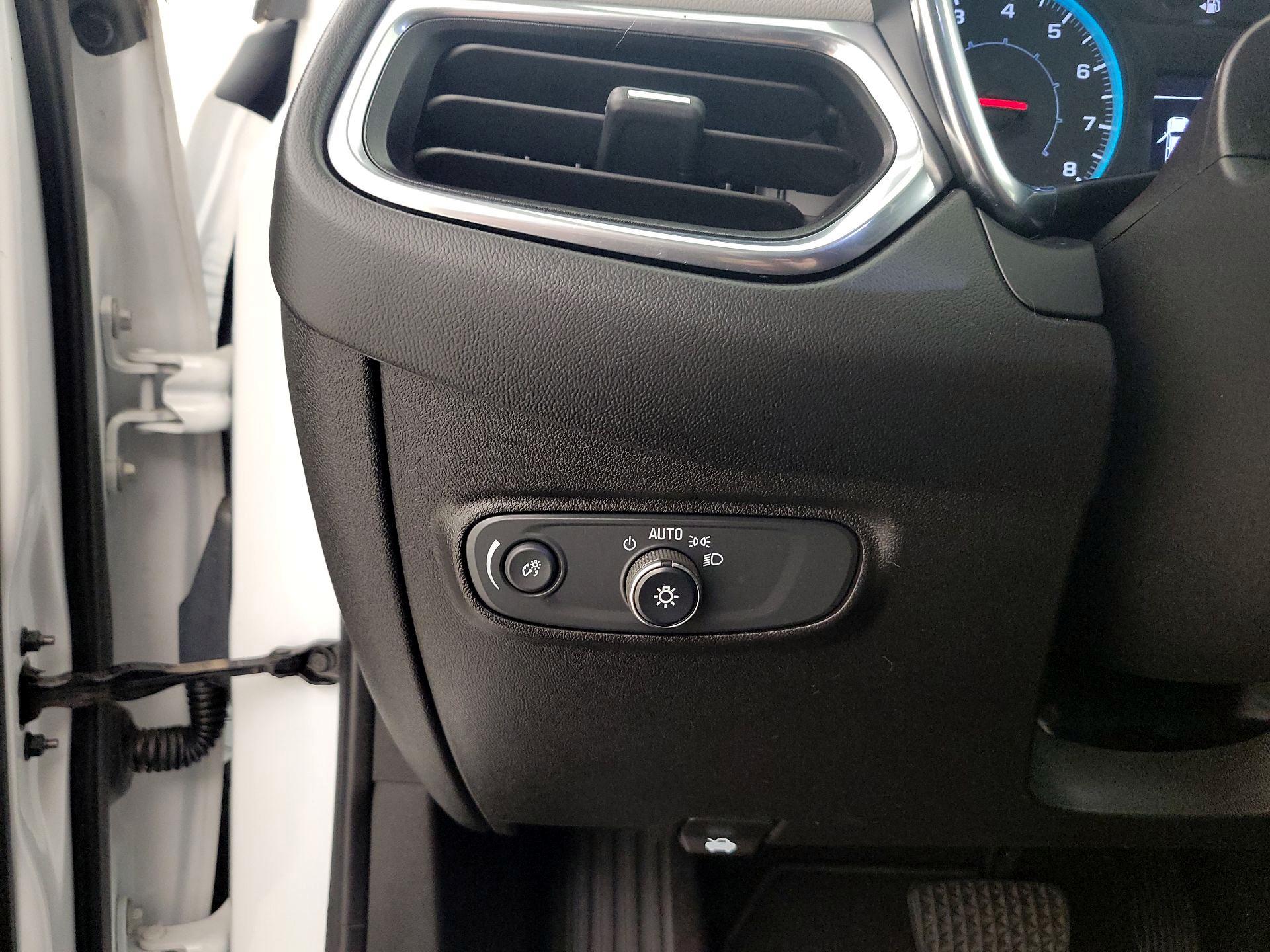 Thumbnail: 2022 Chevrolet Equinox - 13