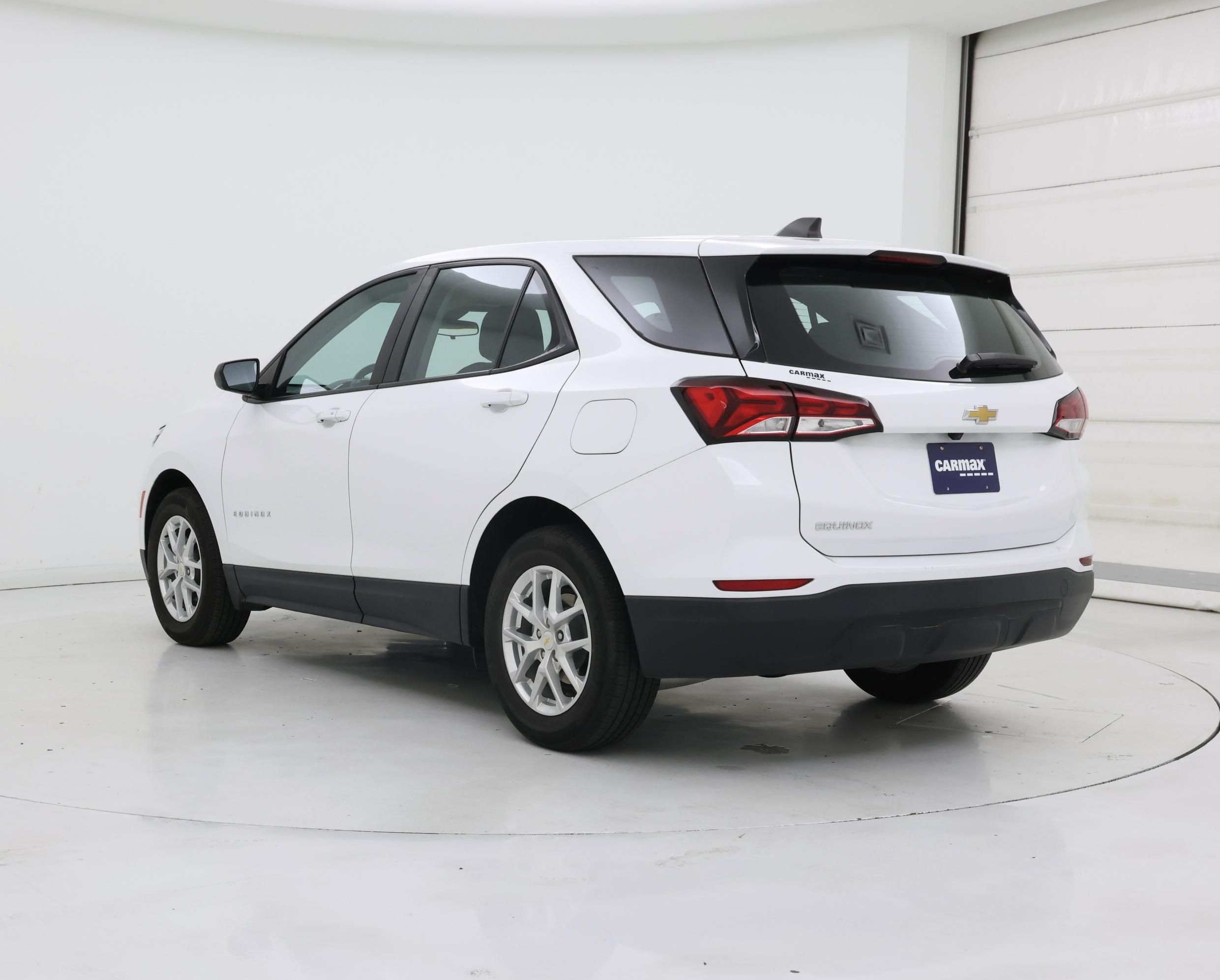 Thumbnail: 2022 Chevrolet Equinox - 2