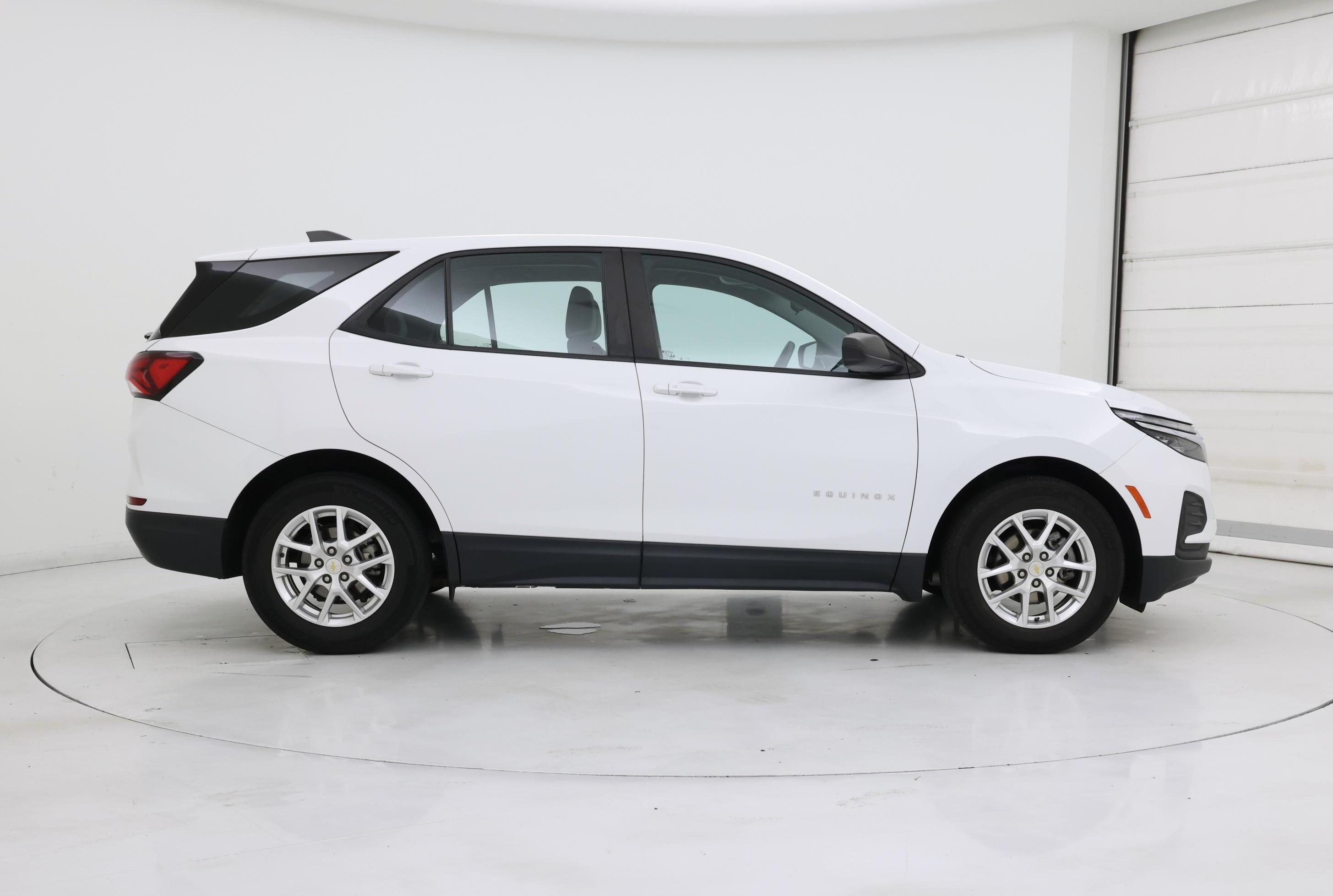 Thumbnail: 2022 Chevrolet Equinox - 7