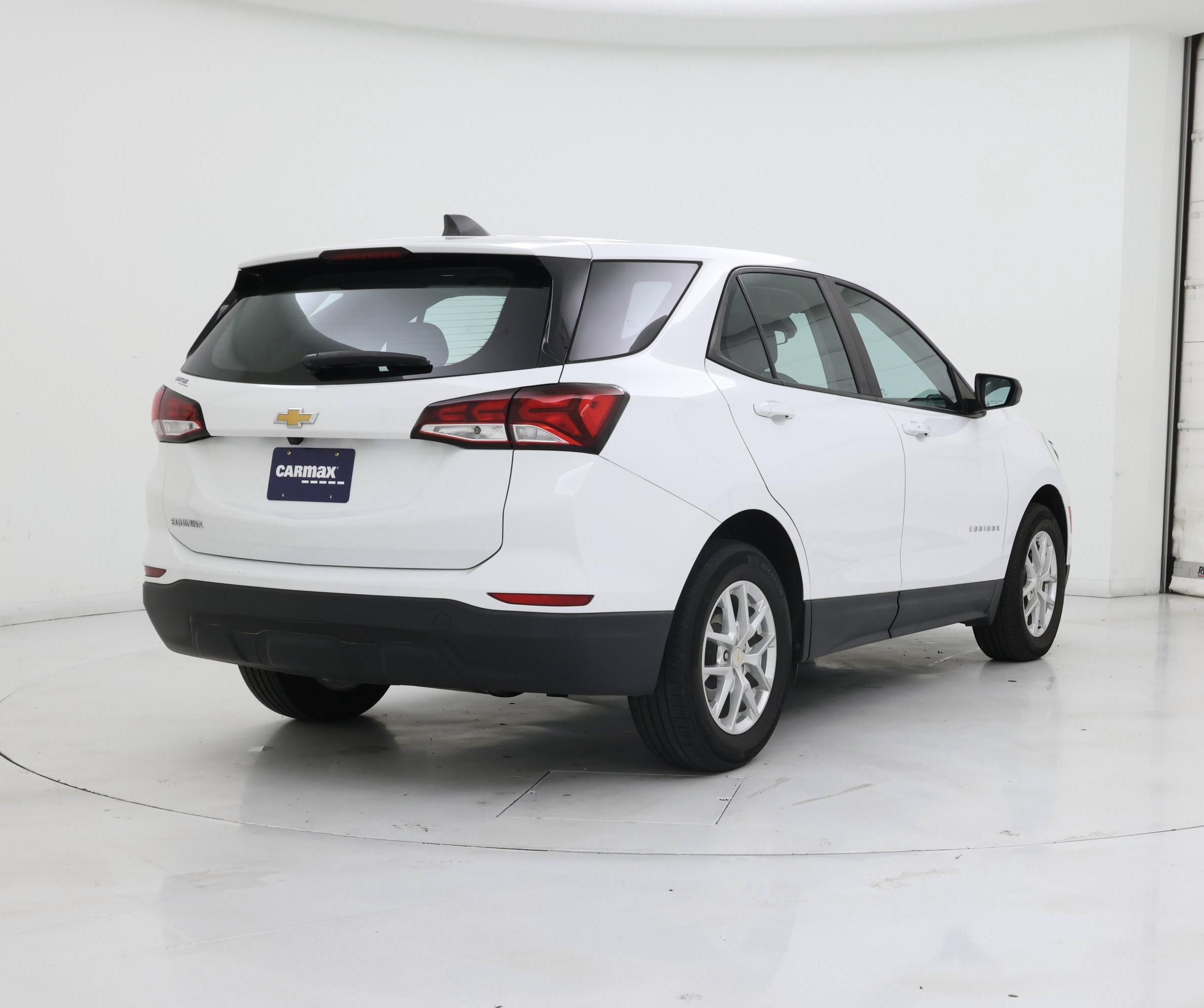 Thumbnail: 2022 Chevrolet Equinox - 8