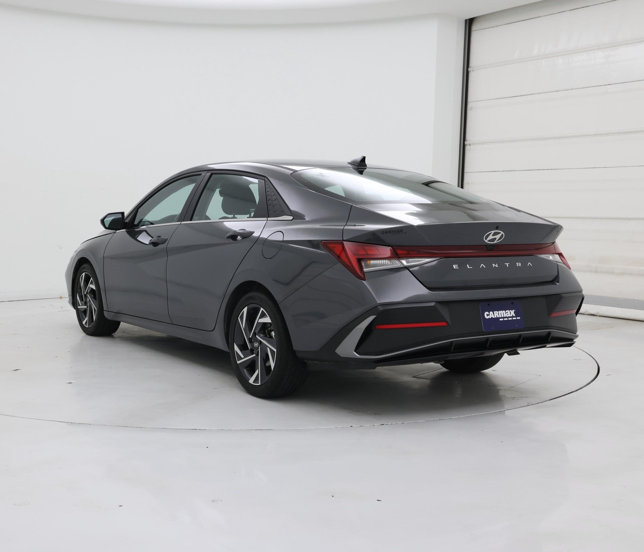 Thumbnail: 2024 Hyundai Elantra - 2