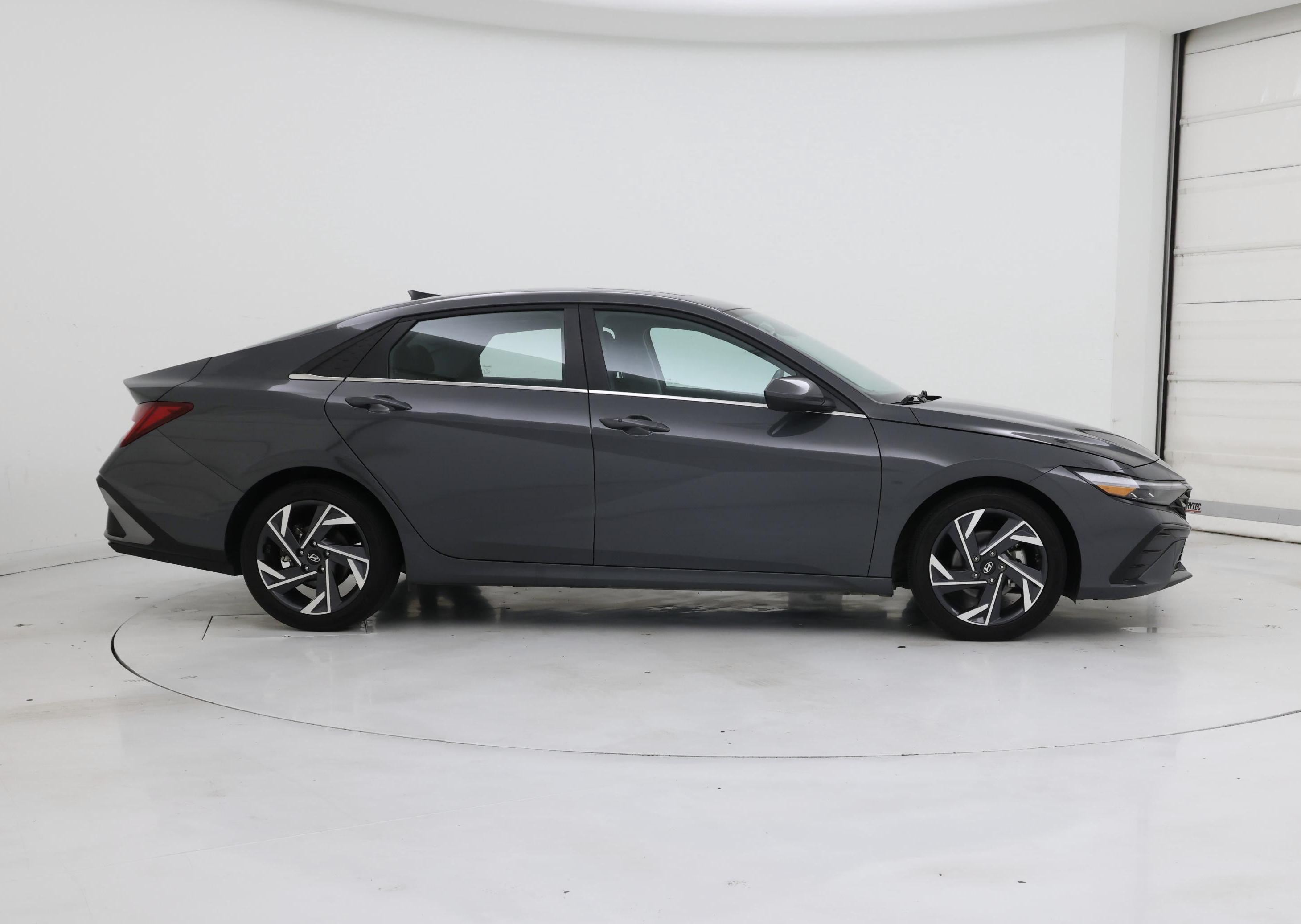 Thumbnail: 2024 Hyundai Elantra - 7