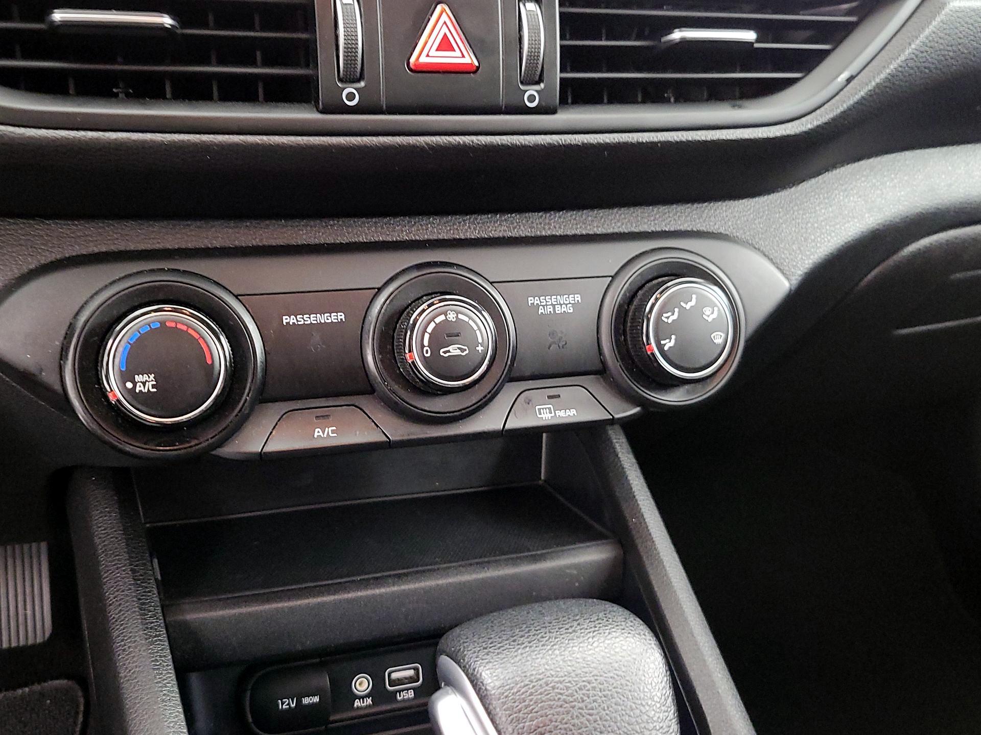 Thumbnail: 2021 Kia Forte - 16