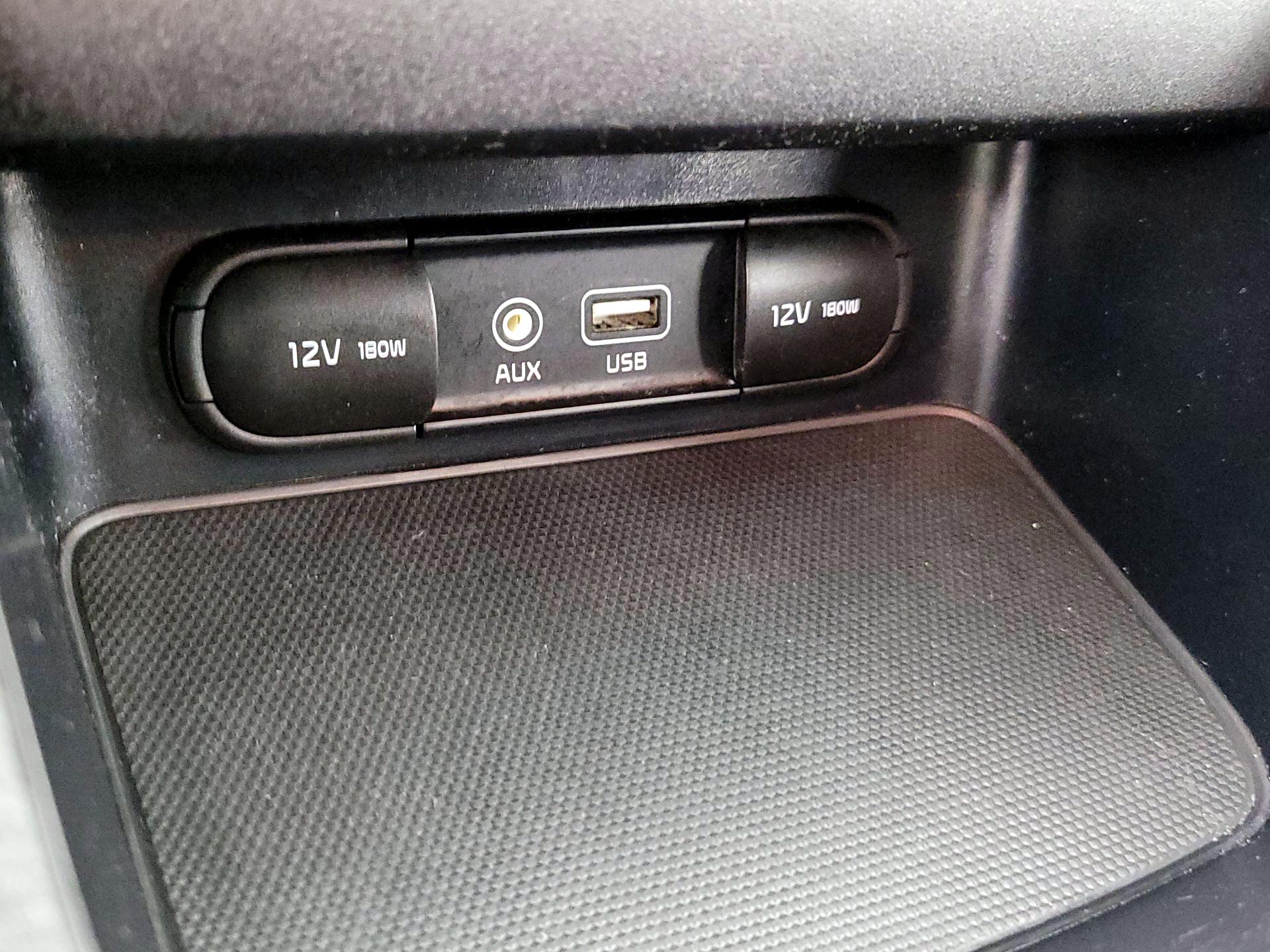 Thumbnail: 2021 Kia Forte - 18