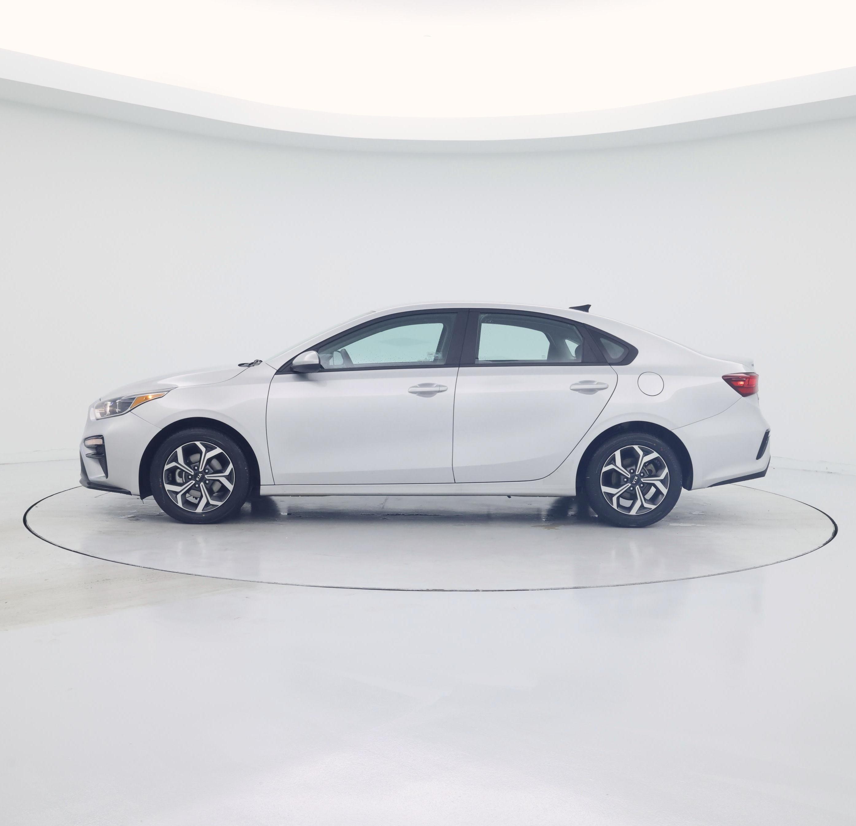 Thumbnail: 2021 Kia Forte - 3