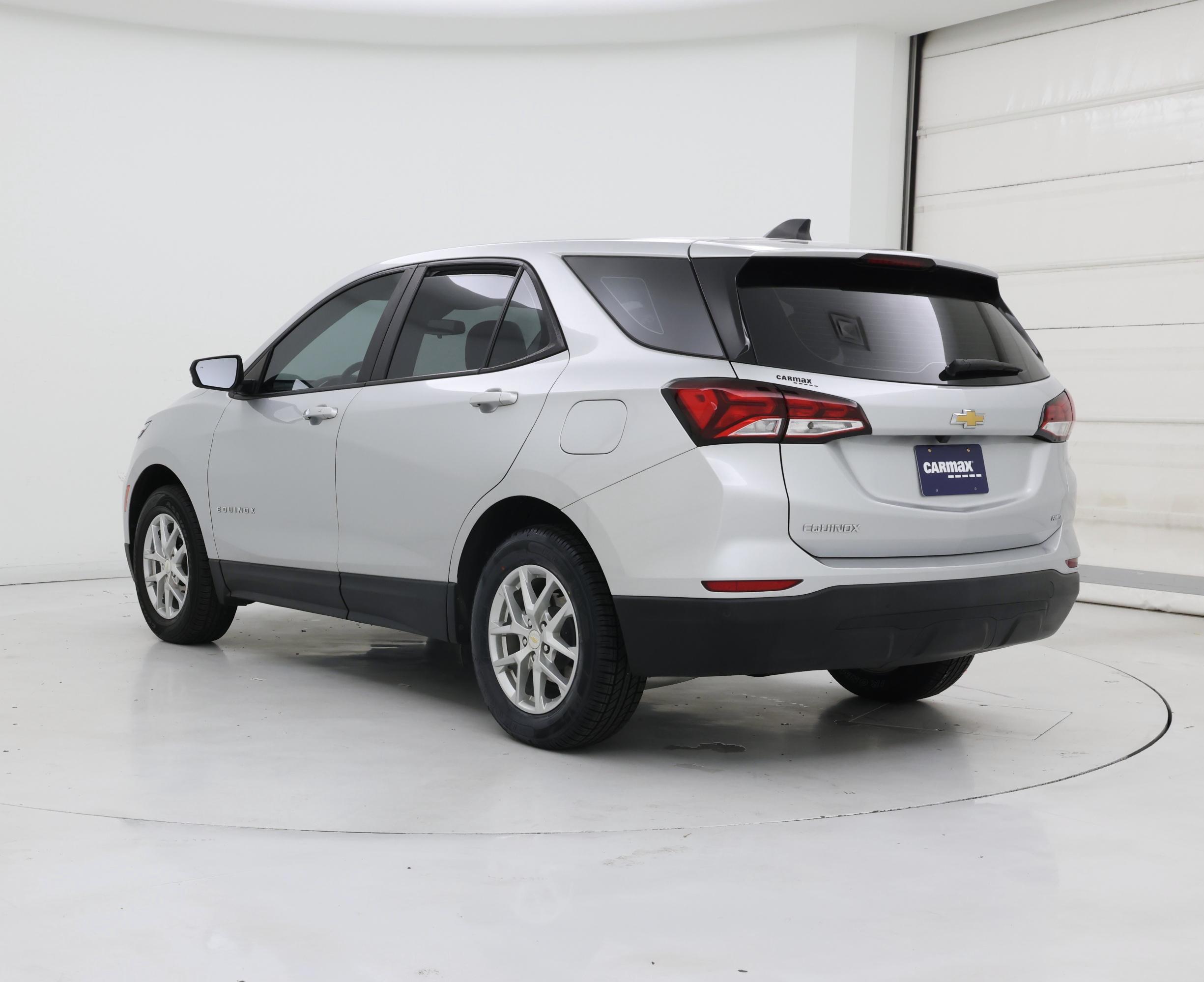 Thumbnail: 2022 Chevrolet Equinox - 2