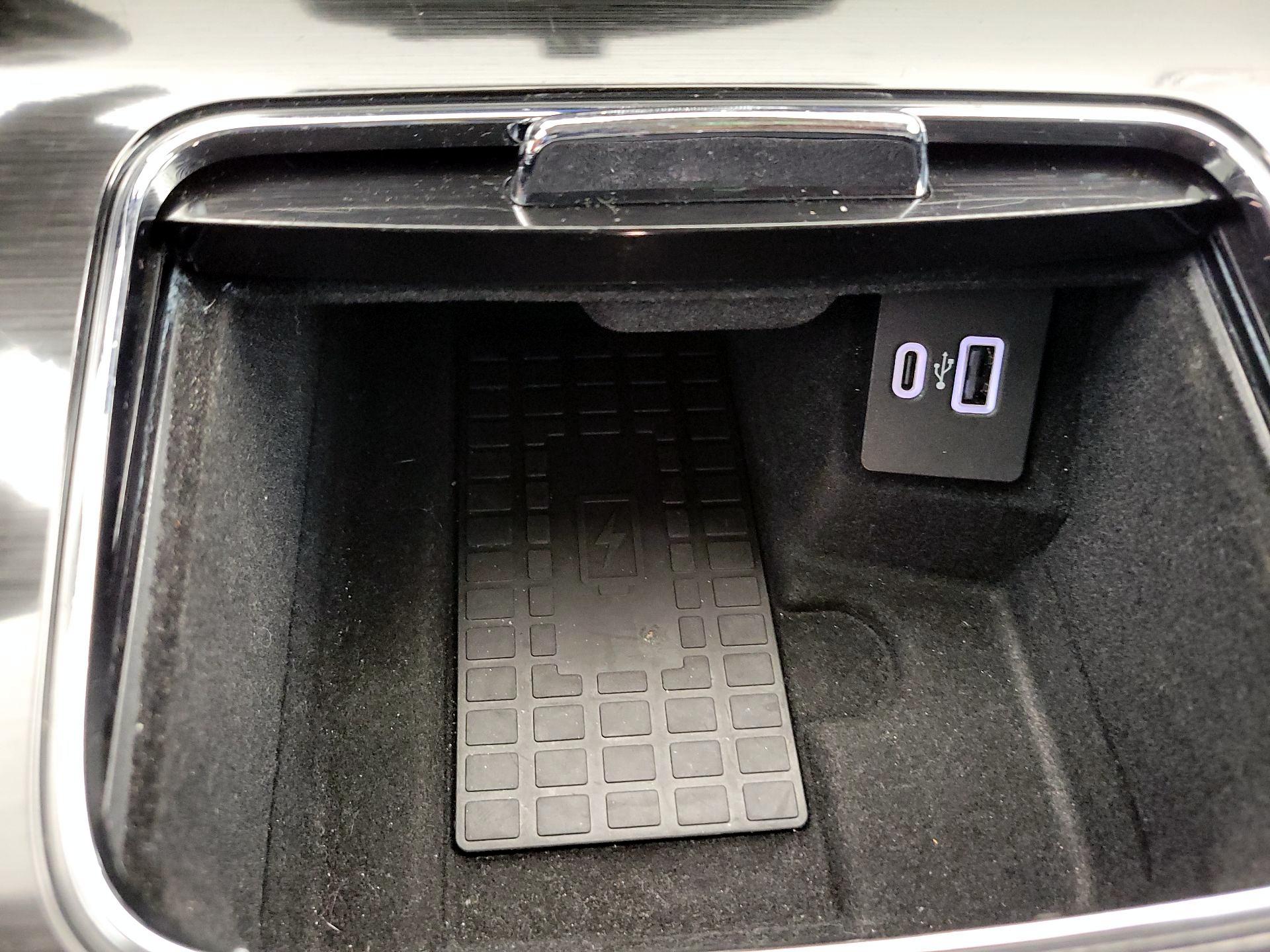 Thumbnail: 2022 Lincoln Nautilus - 19