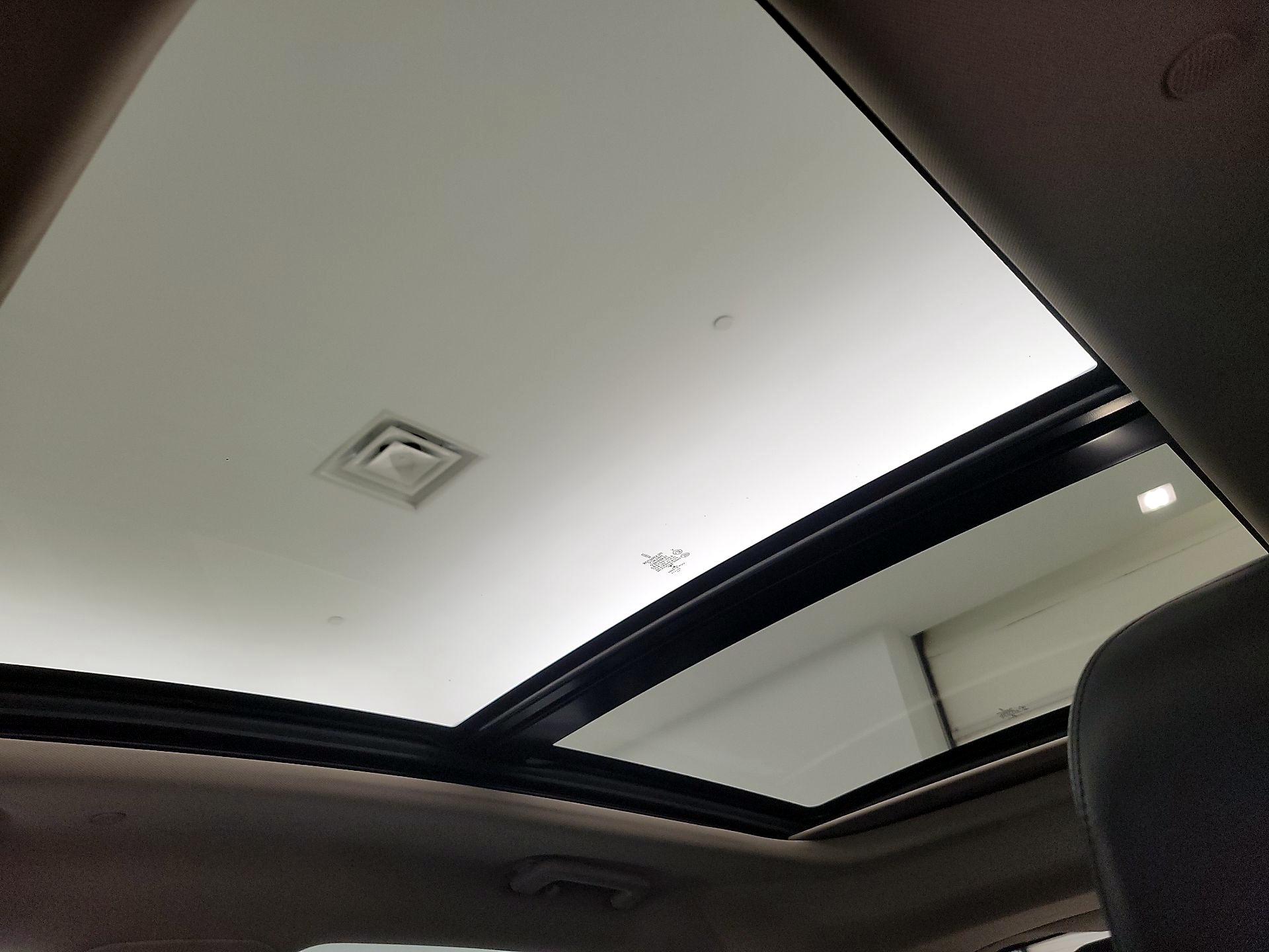 Thumbnail: 2022 Lincoln Nautilus - 20