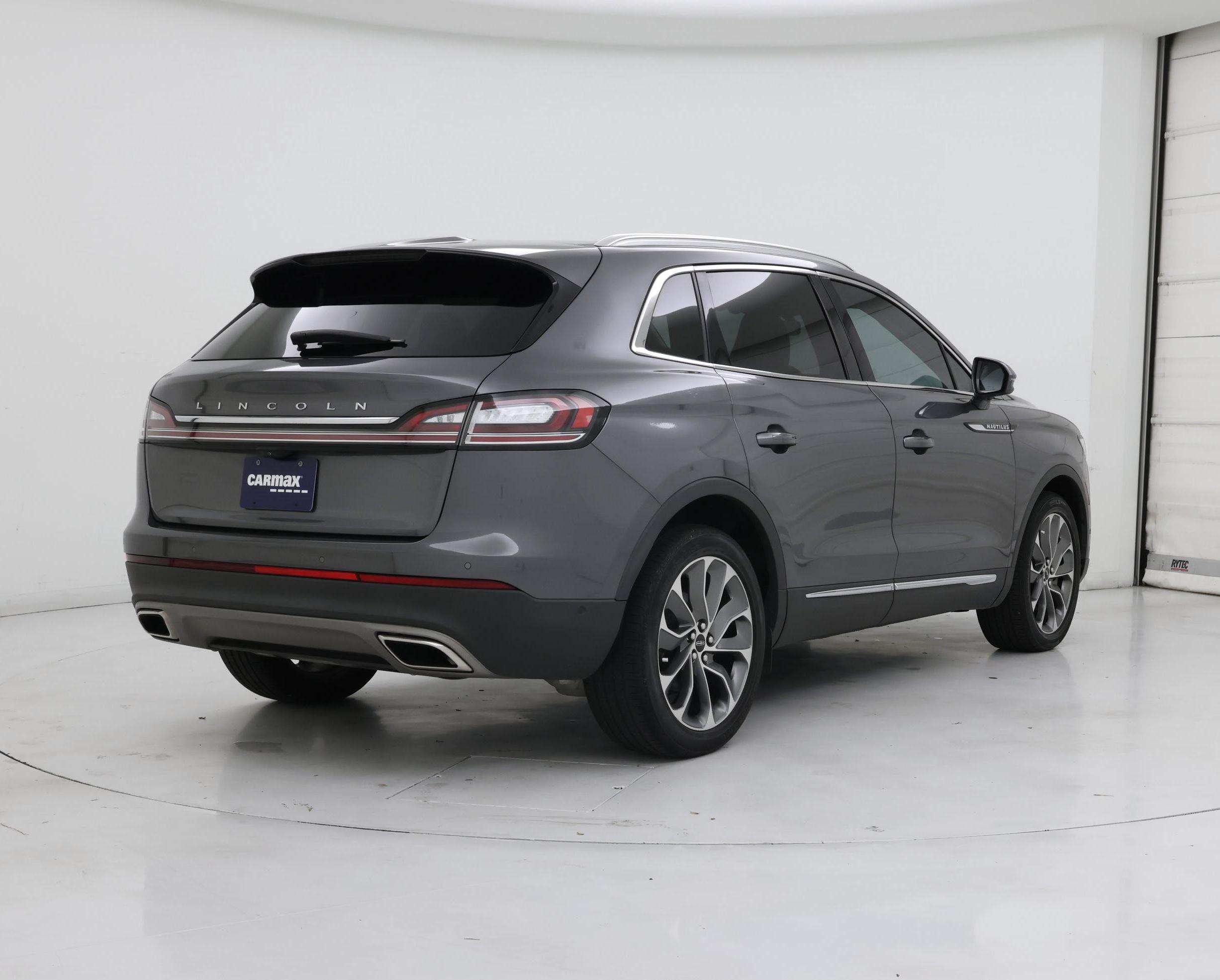 Thumbnail: 2022 Lincoln Nautilus - 8