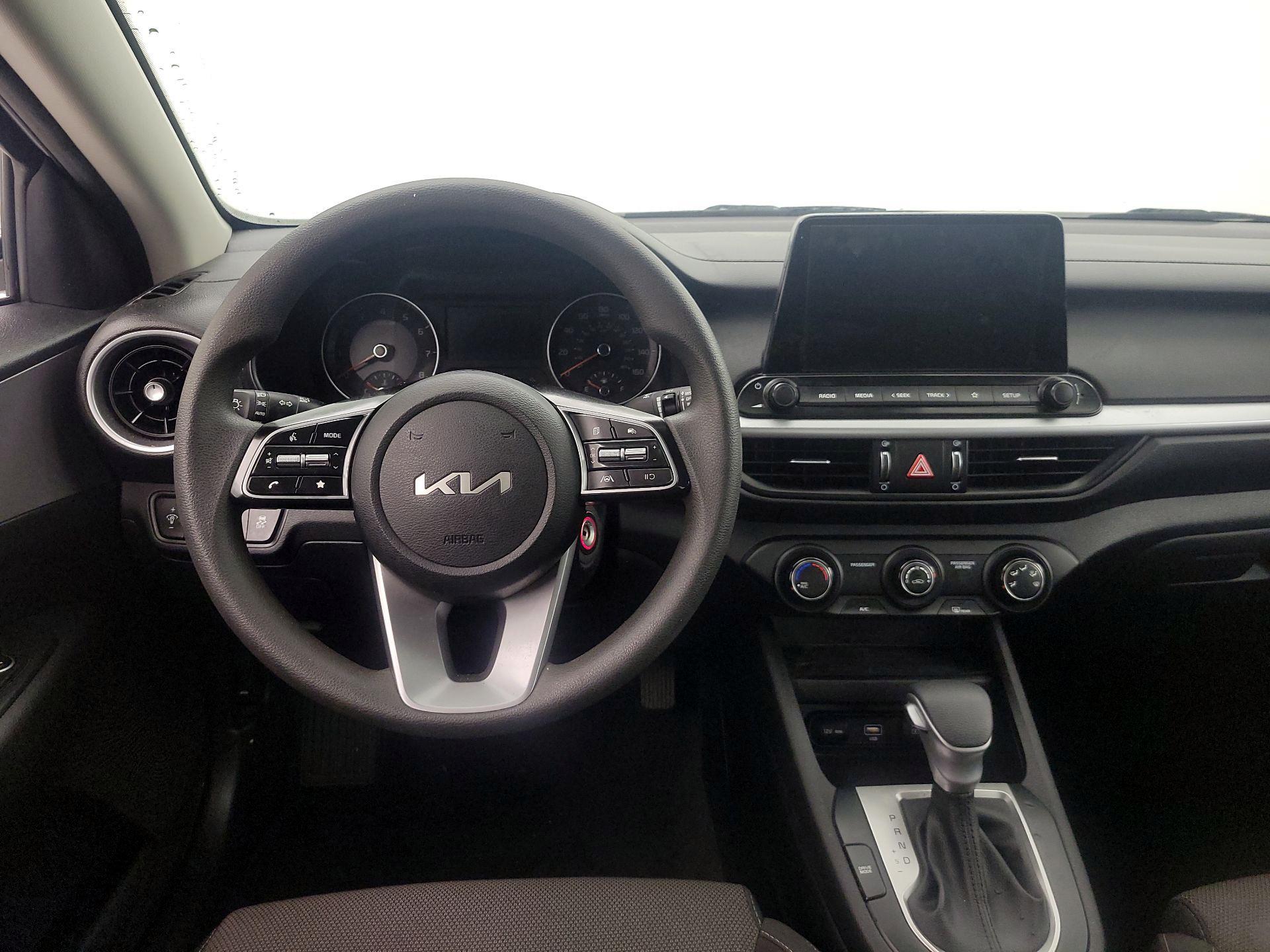 Thumbnail: 2024 Kia Forte - 10