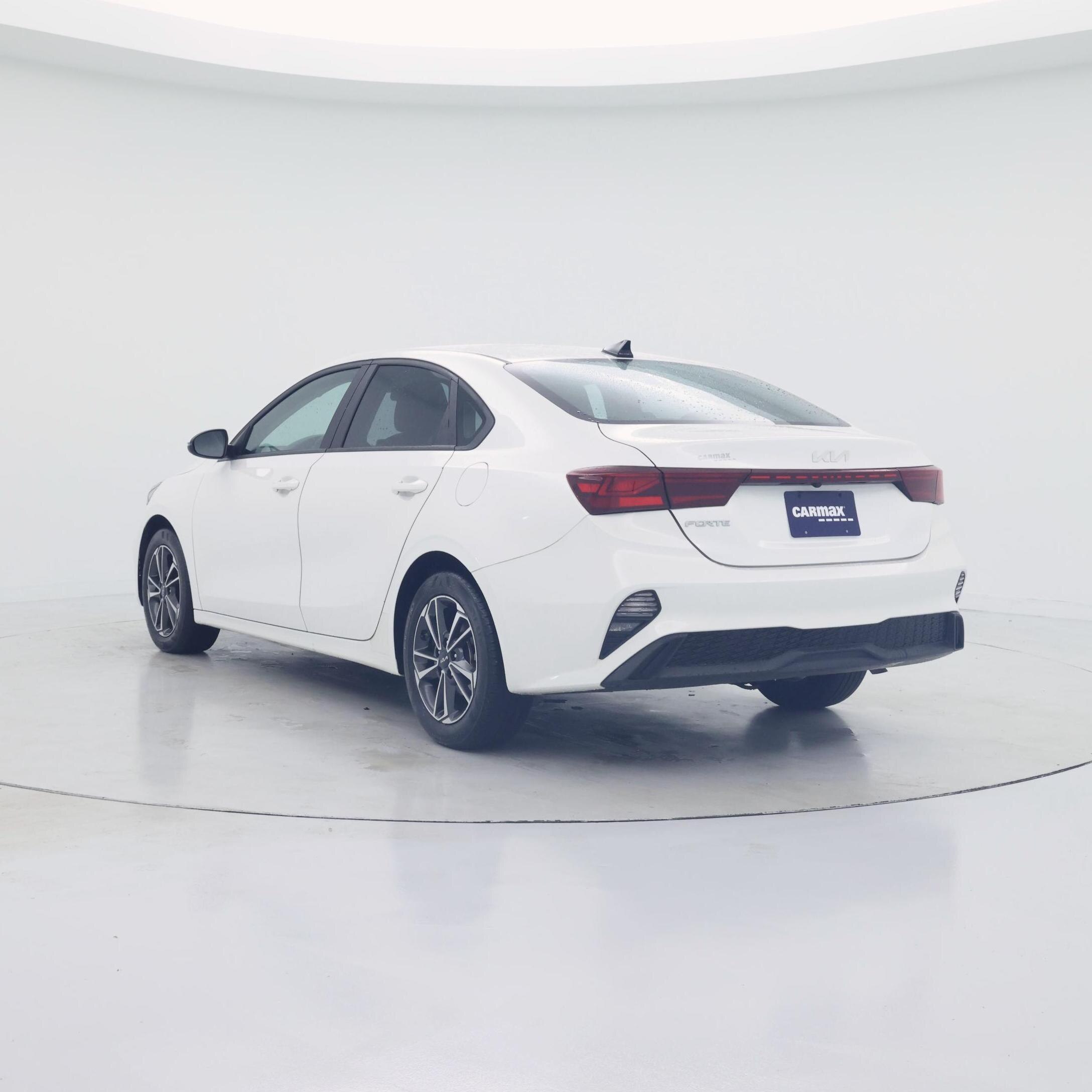 Thumbnail: 2024 Kia Forte - 2