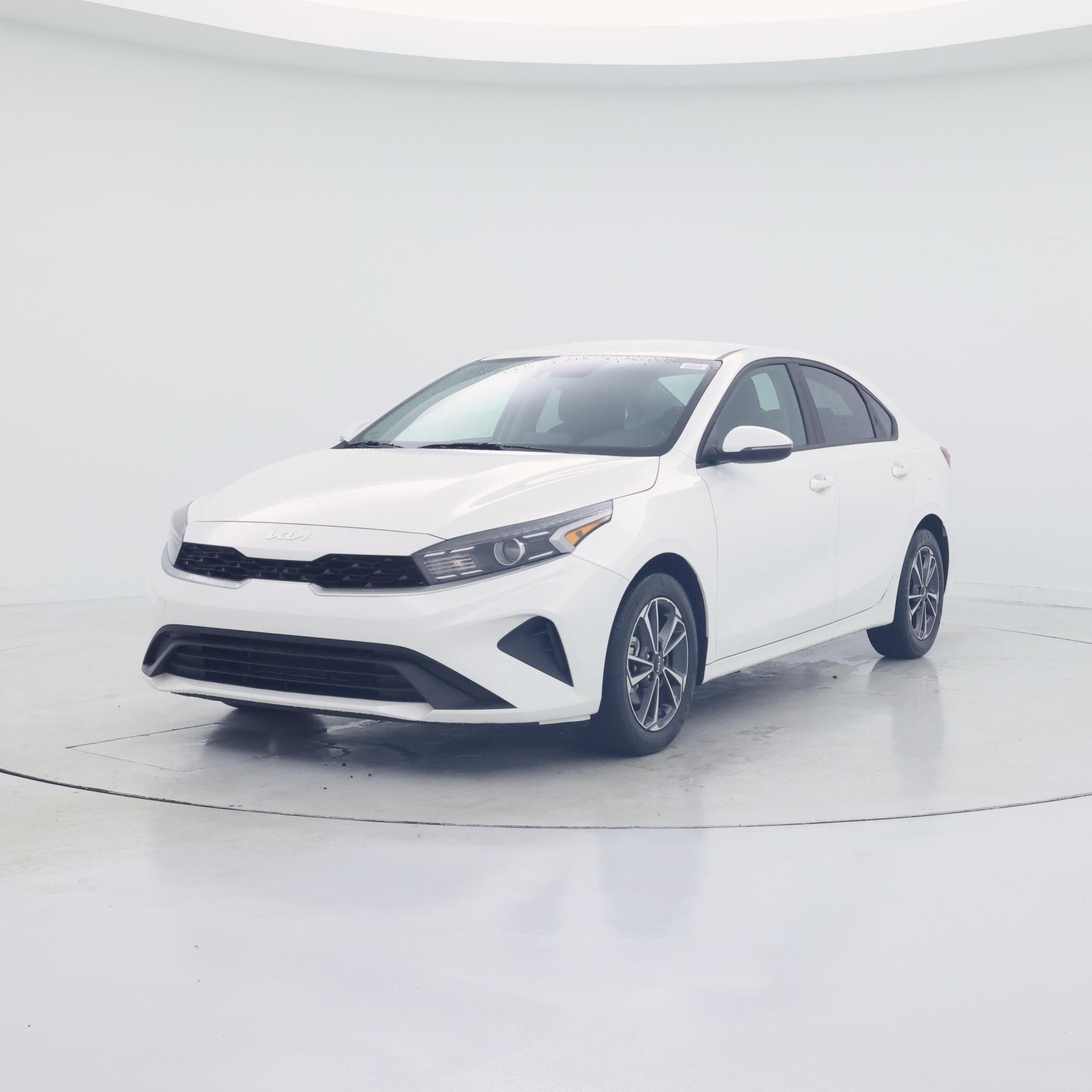 Thumbnail: 2024 Kia Forte - 4