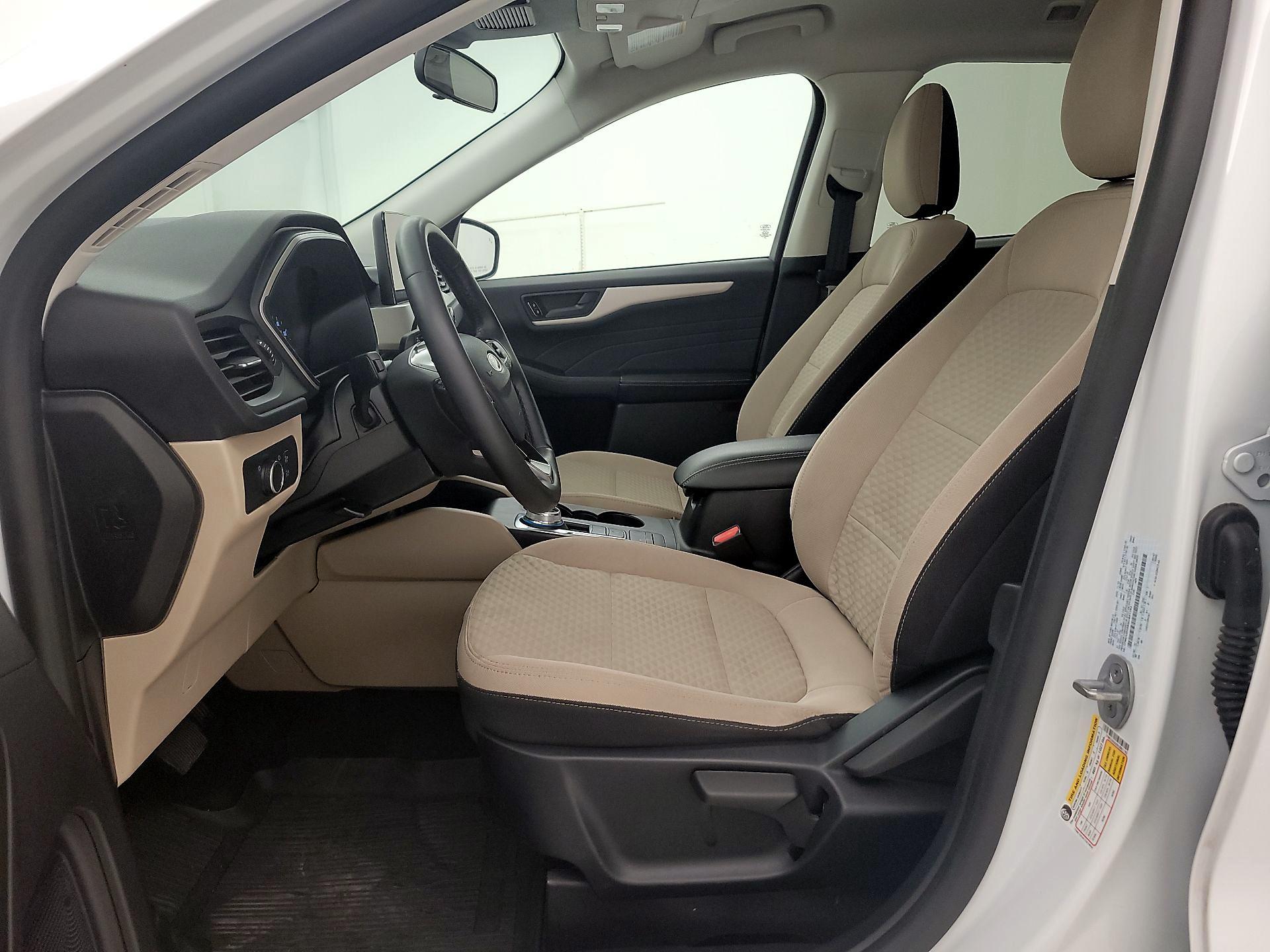 Thumbnail: 2022 Ford Escape - 11