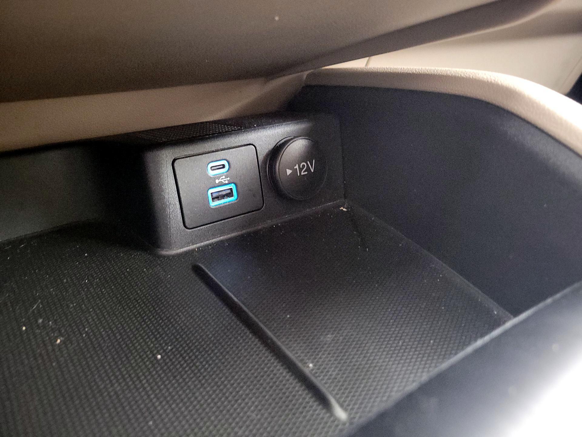 Thumbnail: 2022 Ford Escape - 18