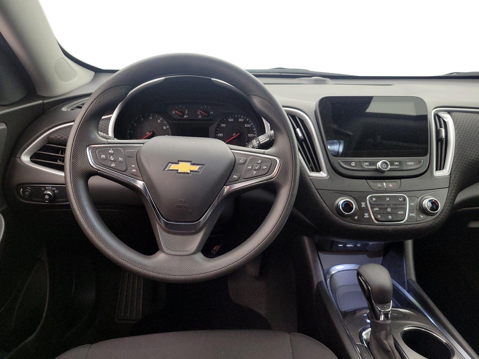 Thumbnail: 2025 Chevrolet Malibu - 10