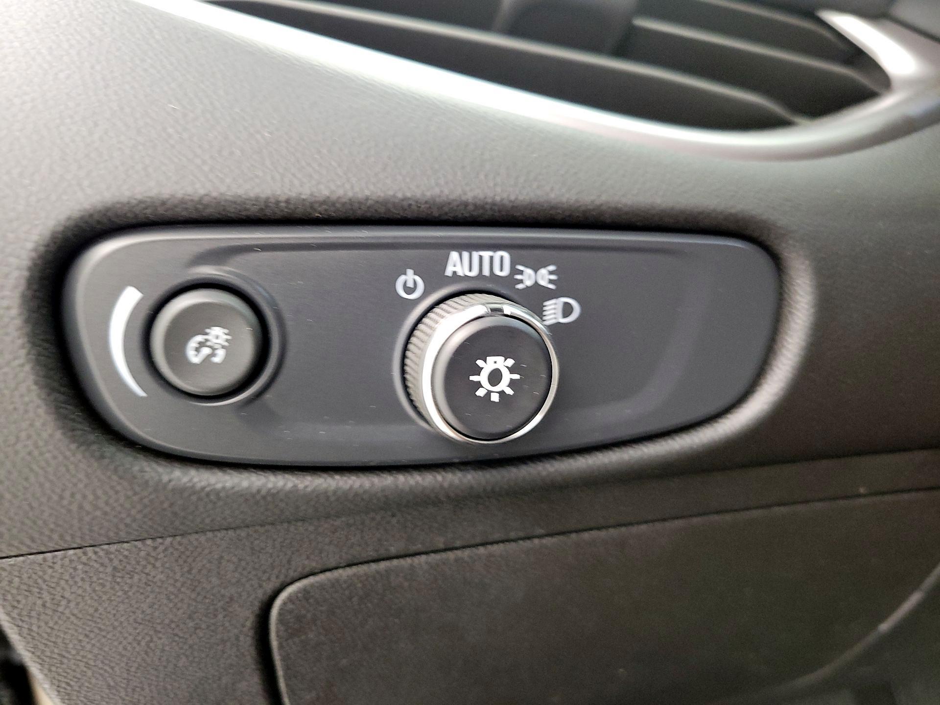 Thumbnail: 2025 Chevrolet Malibu - 13