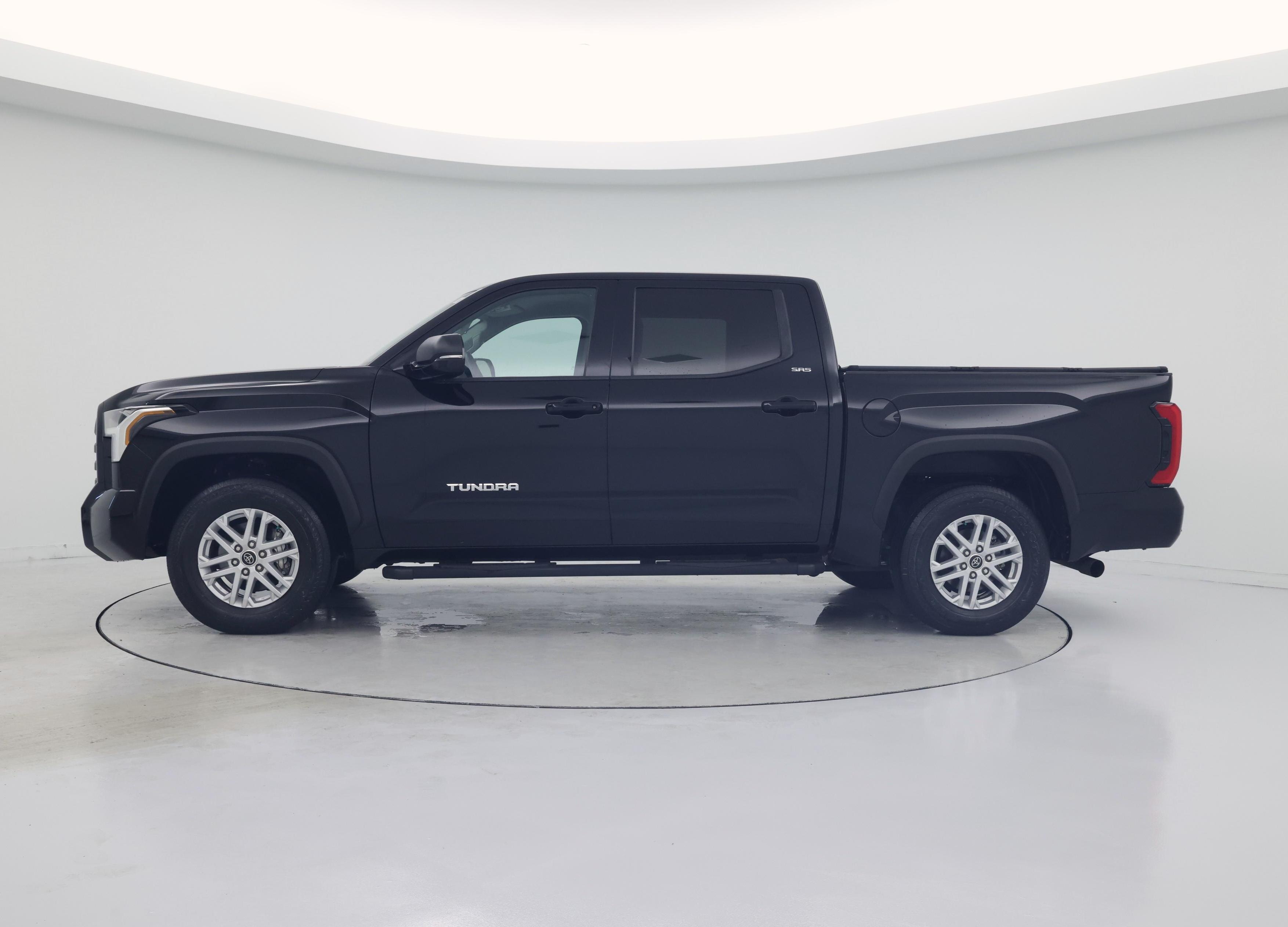 Thumbnail: 2023 Toyota Tundra - 3