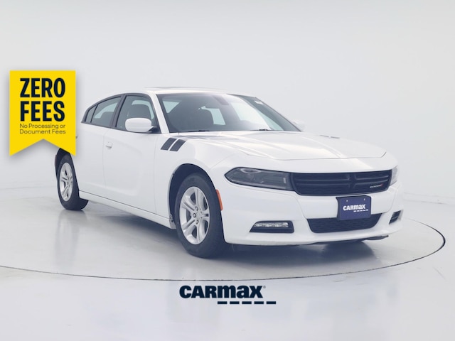 White 2022 Dodge Charger SXT RWD Sedan Rear-Wheel Drive Automatic