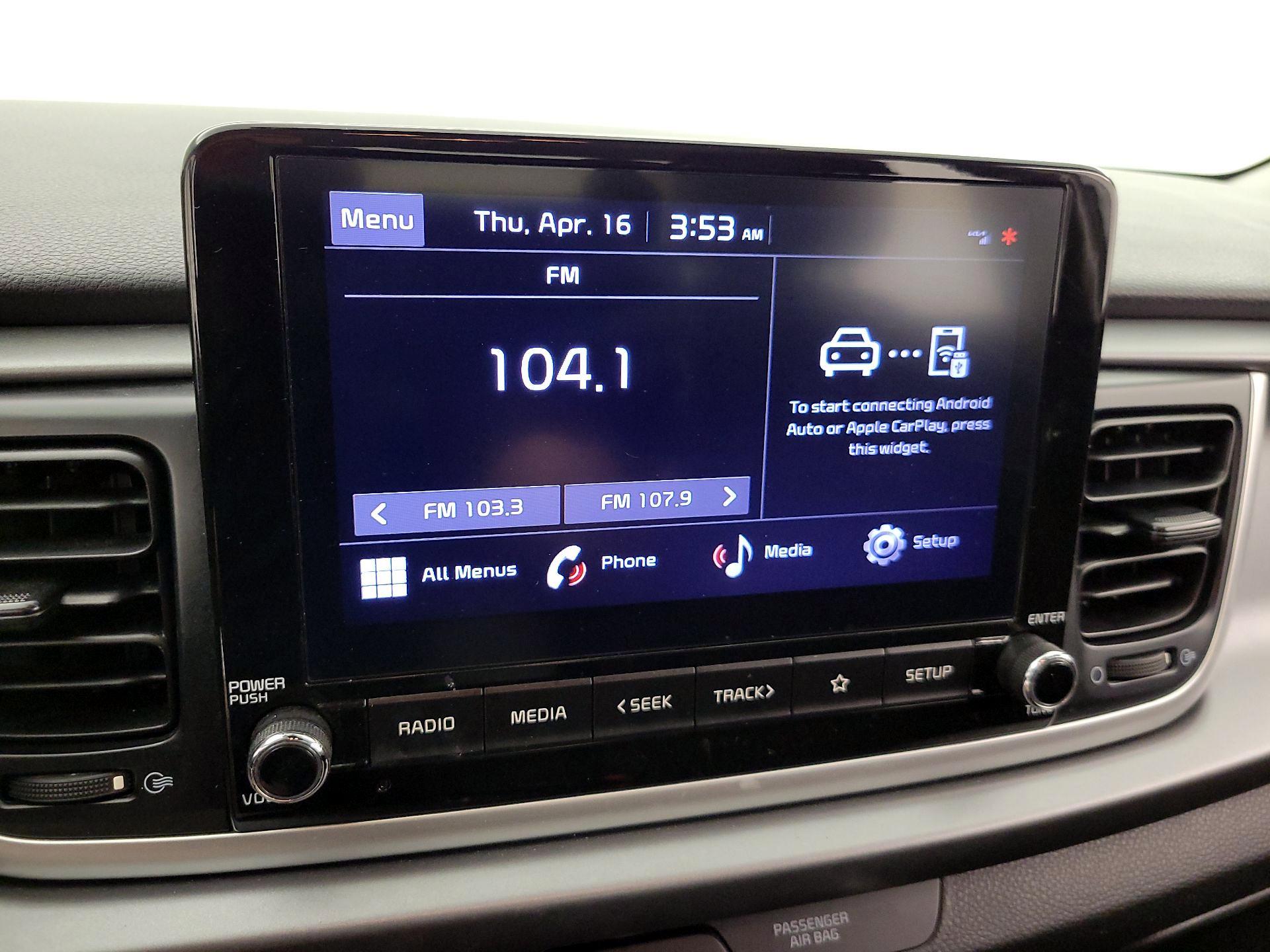 Thumbnail: 2023 Kia Rio - 15