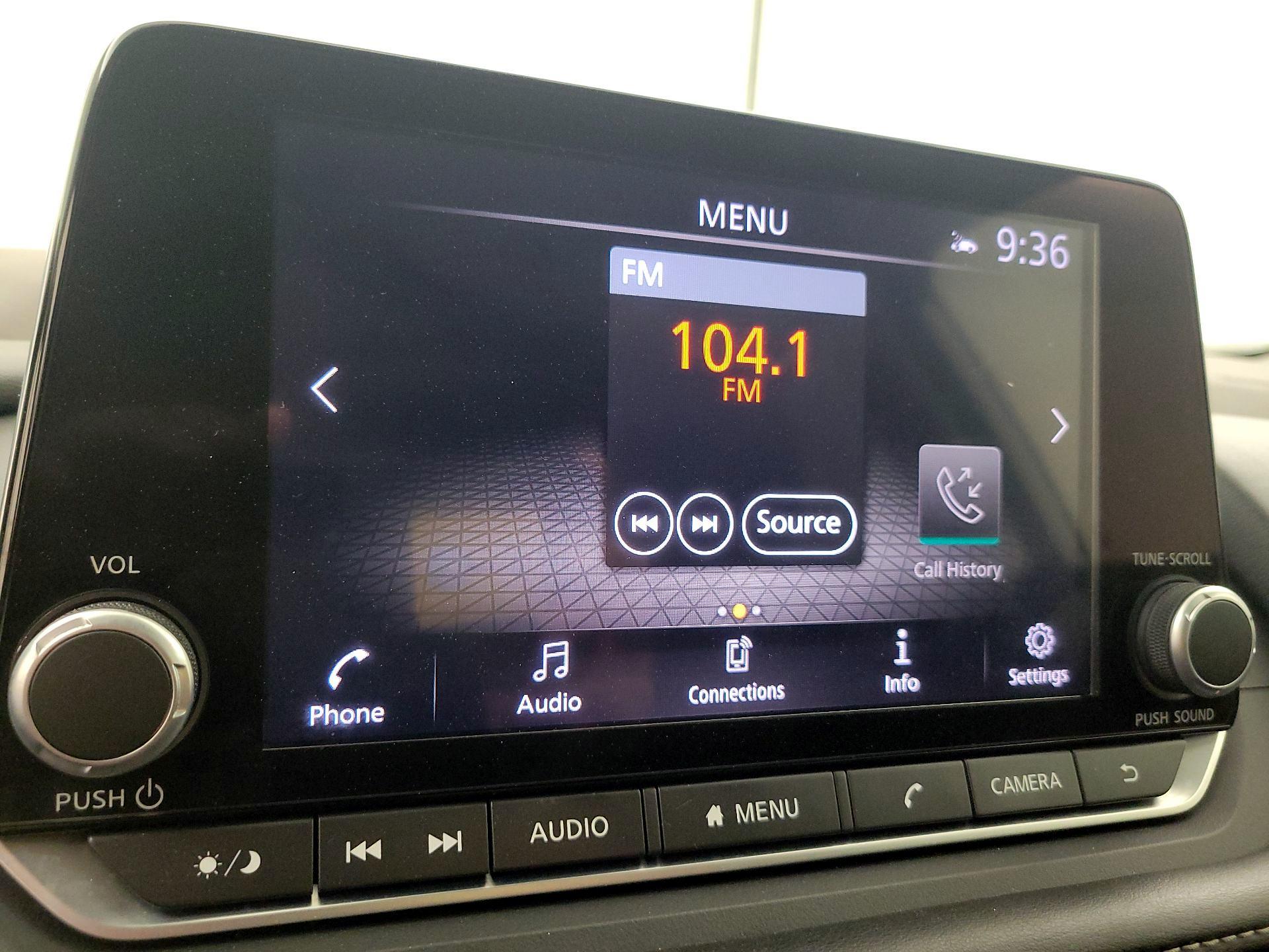 Thumbnail: 2022 Nissan Rogue - 15