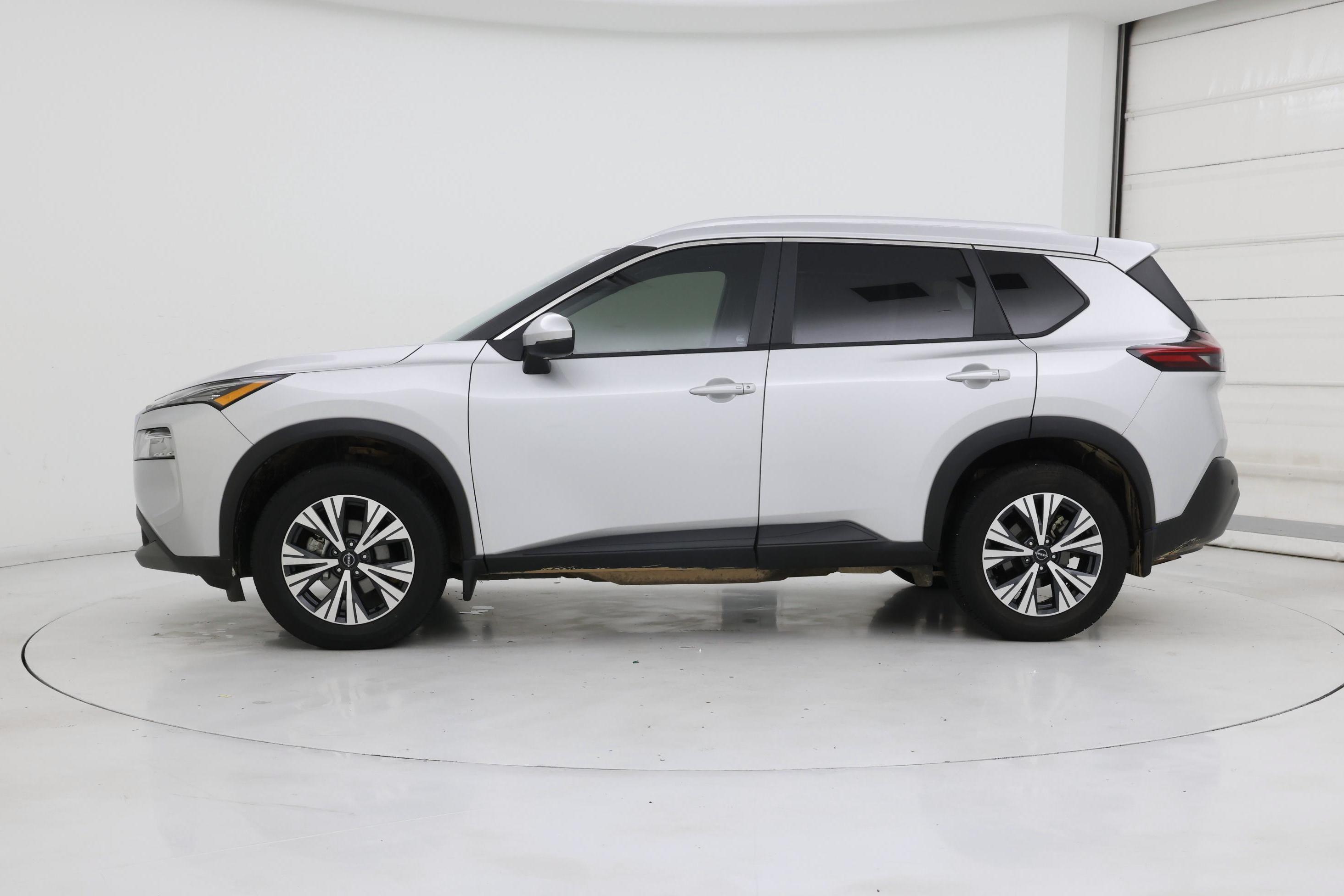 Thumbnail: 2022 Nissan Rogue - 3