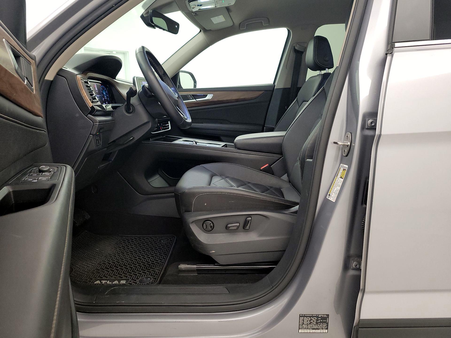 Thumbnail: 2025 Volkswagen Atlas - 11