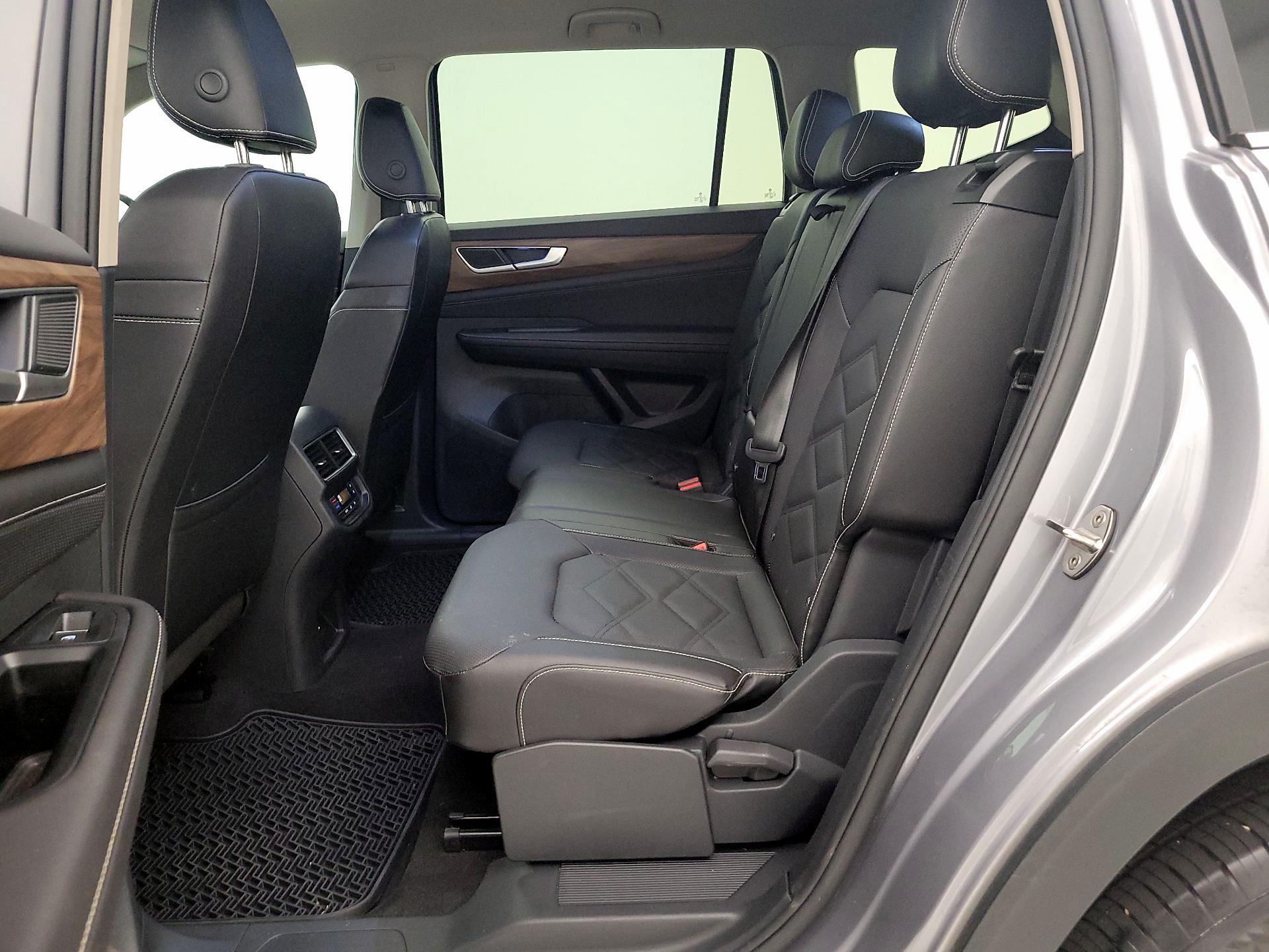 Thumbnail: 2025 Volkswagen Atlas - 19