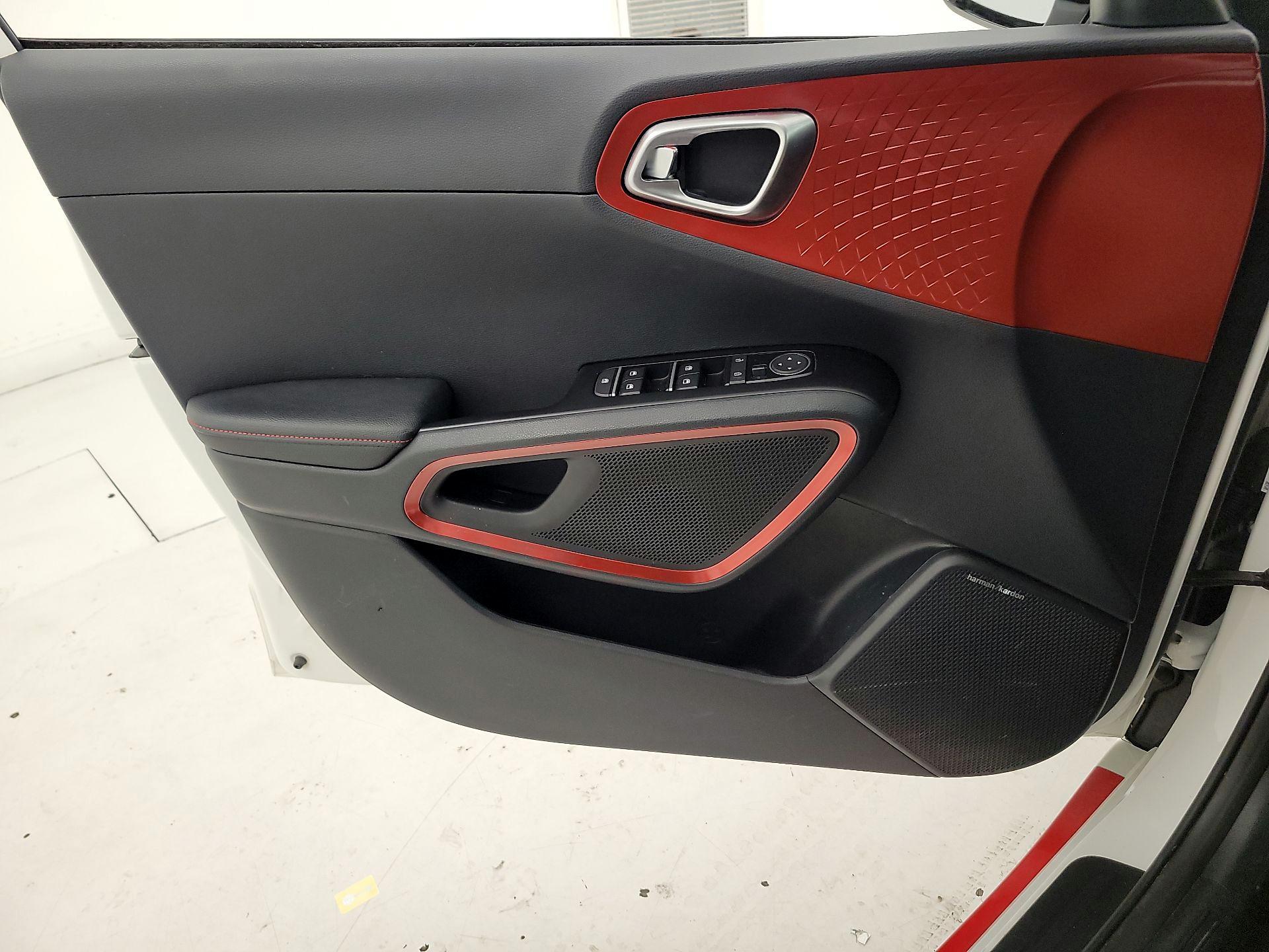 Thumbnail: 2022 Kia Soul - 12