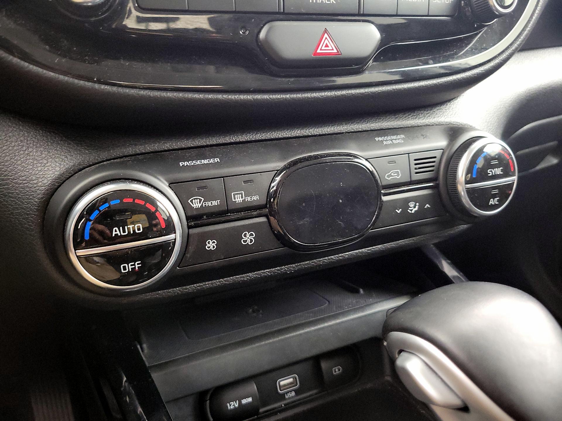 Thumbnail: 2022 Kia Soul - 17