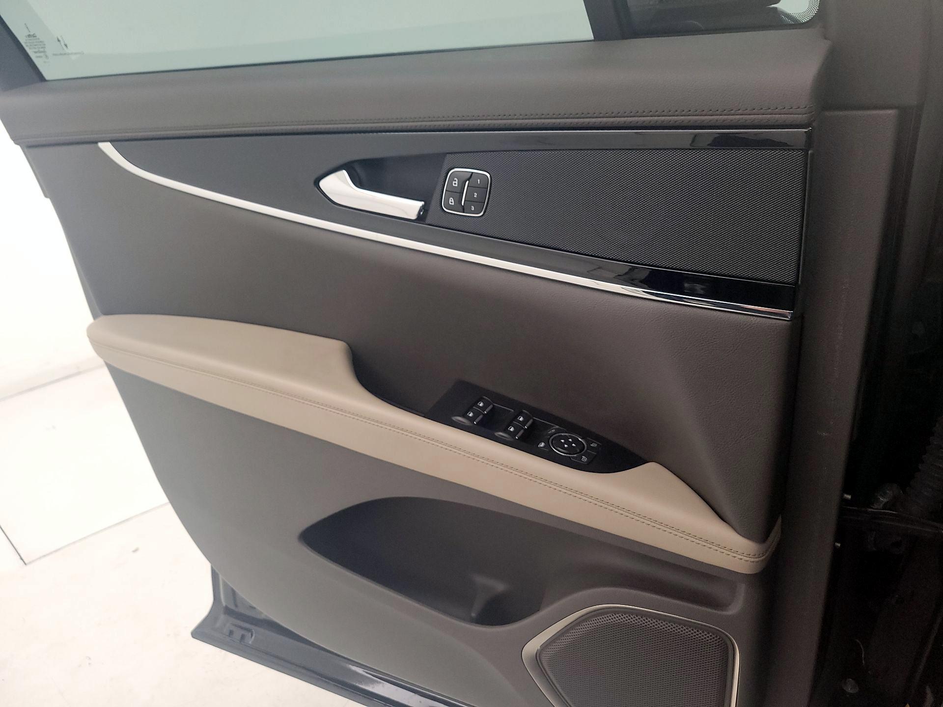 Thumbnail: 2022 Lincoln Nautilus - 10