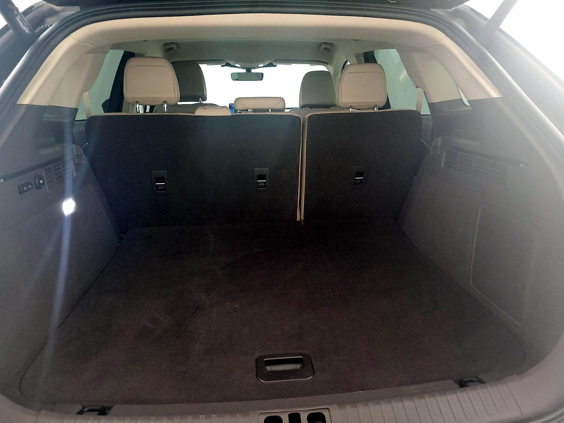 Thumbnail: 2022 Lincoln Nautilus - 19