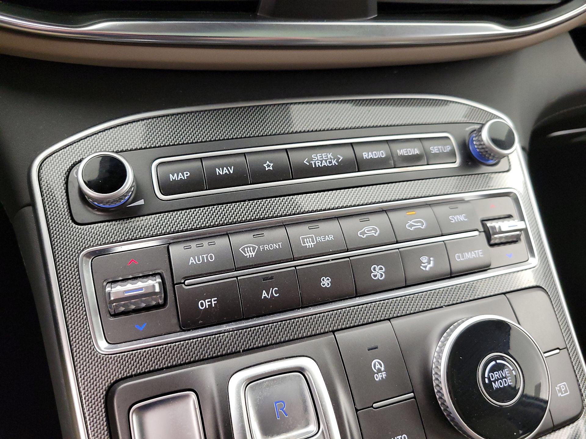 Thumbnail: 2023 Hyundai Santa Fe - 17