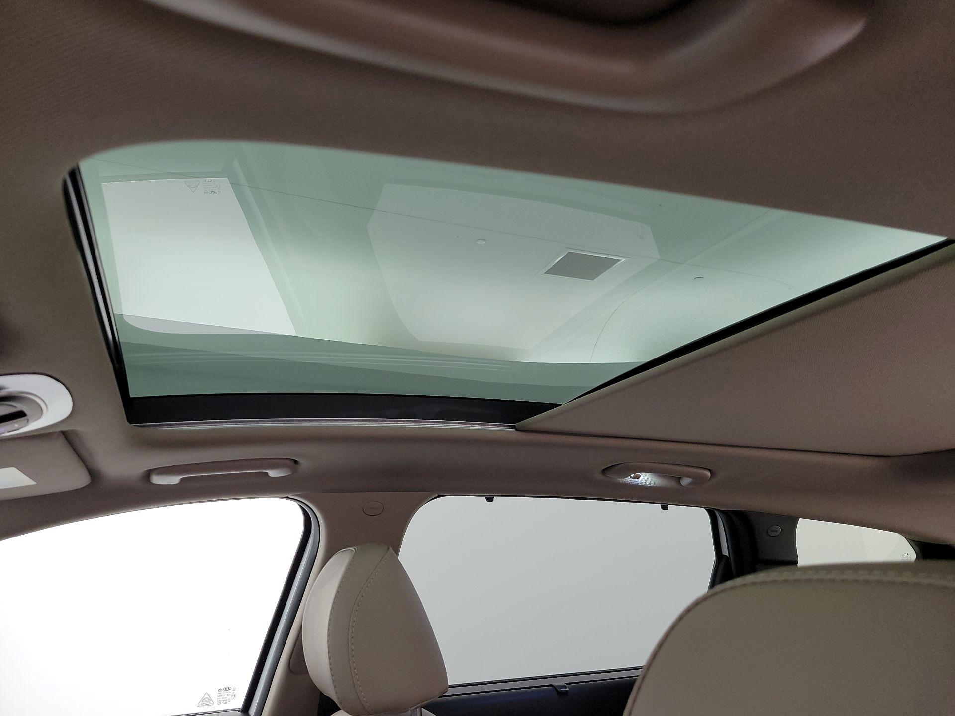 Thumbnail: 2023 Hyundai Santa Fe - 20