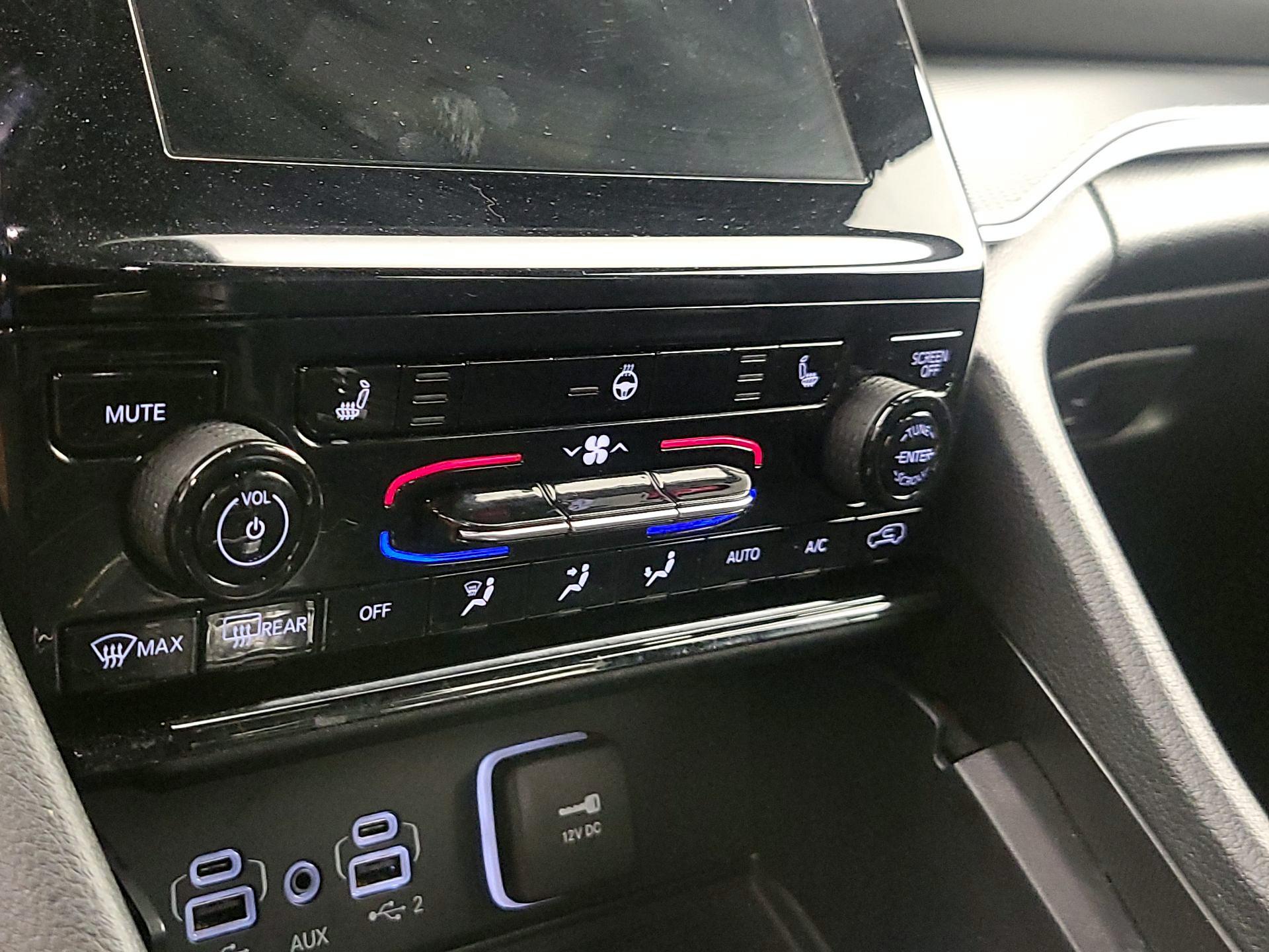 Thumbnail: 2025 Jeep Grand Cherokee L - 16