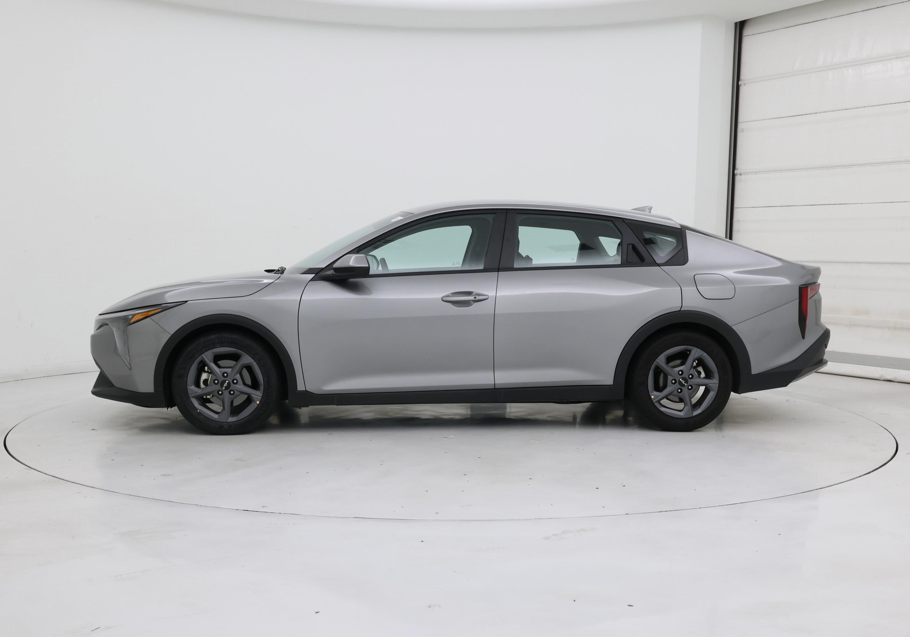 Thumbnail: 2025 Kia K4 - 3