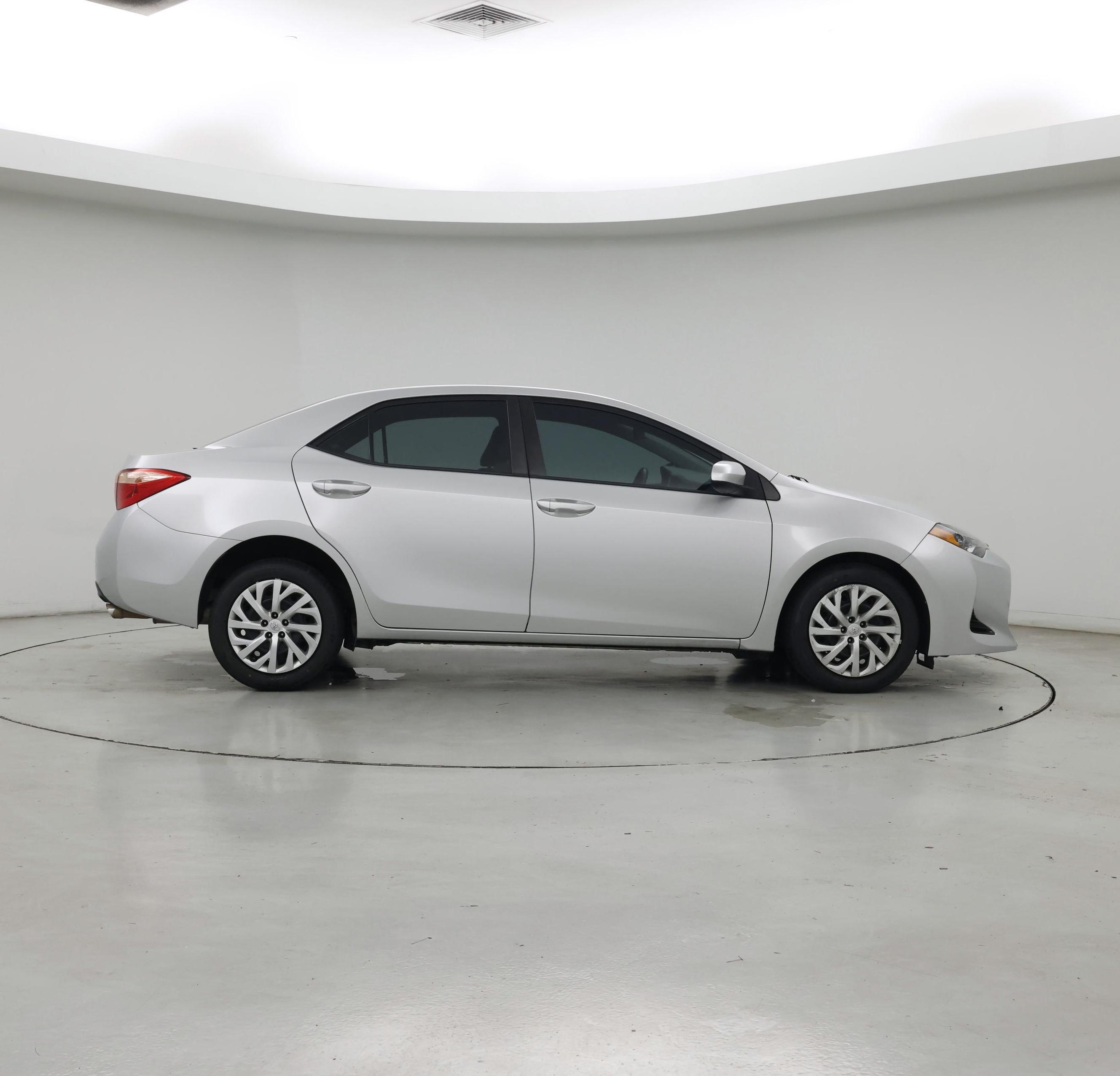 Thumbnail: 2018 Toyota Corolla - 7