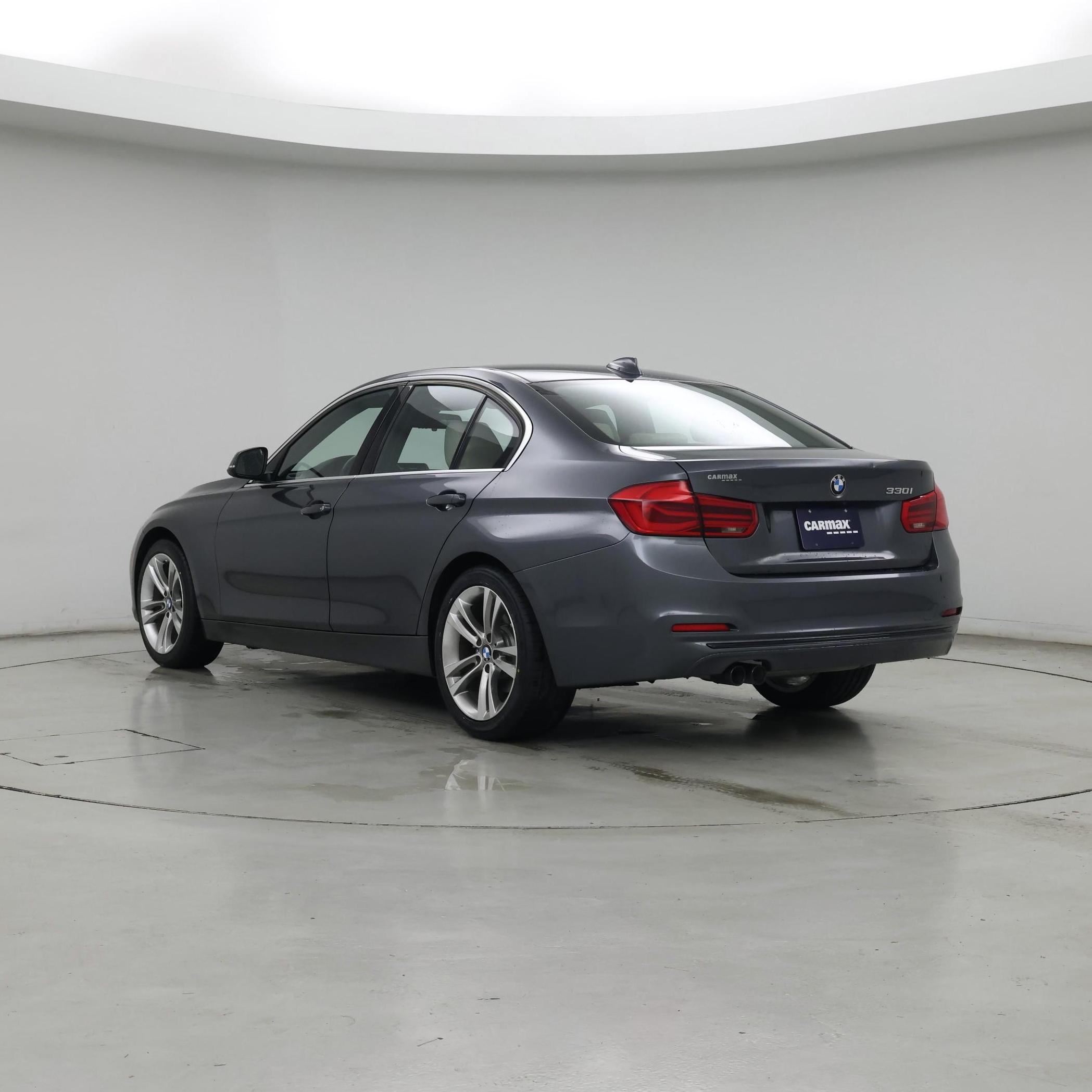 Thumbnail: 2018 BMW 3 Series - 2