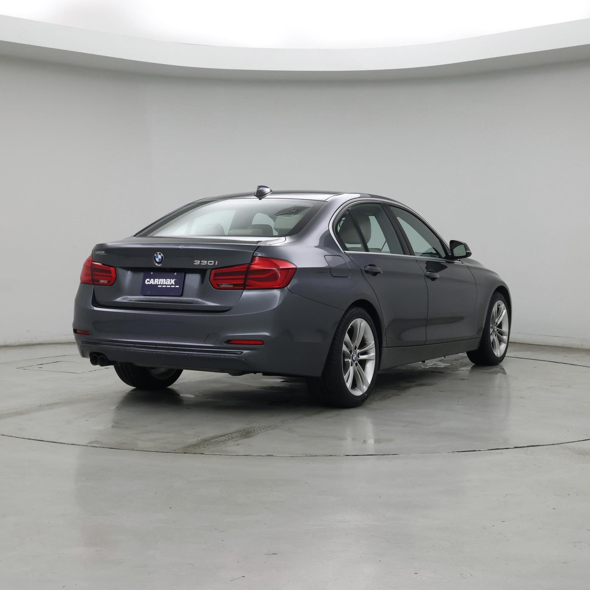 Thumbnail: 2018 BMW 3 Series - 8