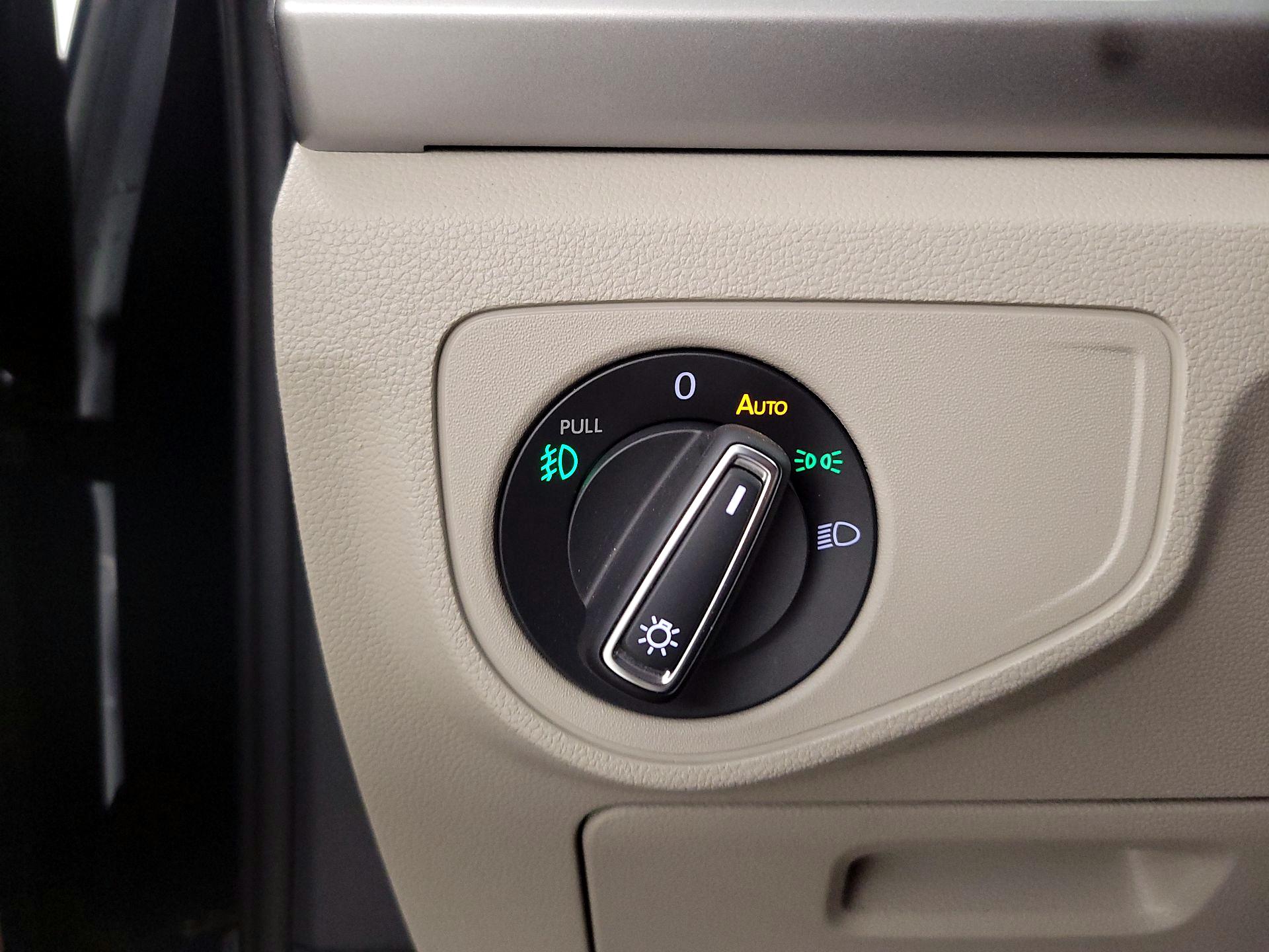 Thumbnail: 2019 Volkswagen Atlas - 13